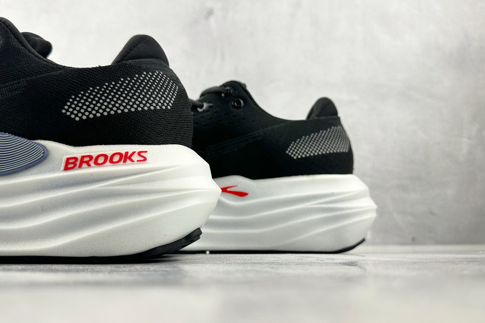 Brooks布鲁克斯 Glycerin max 黑色 110447-1D-045
