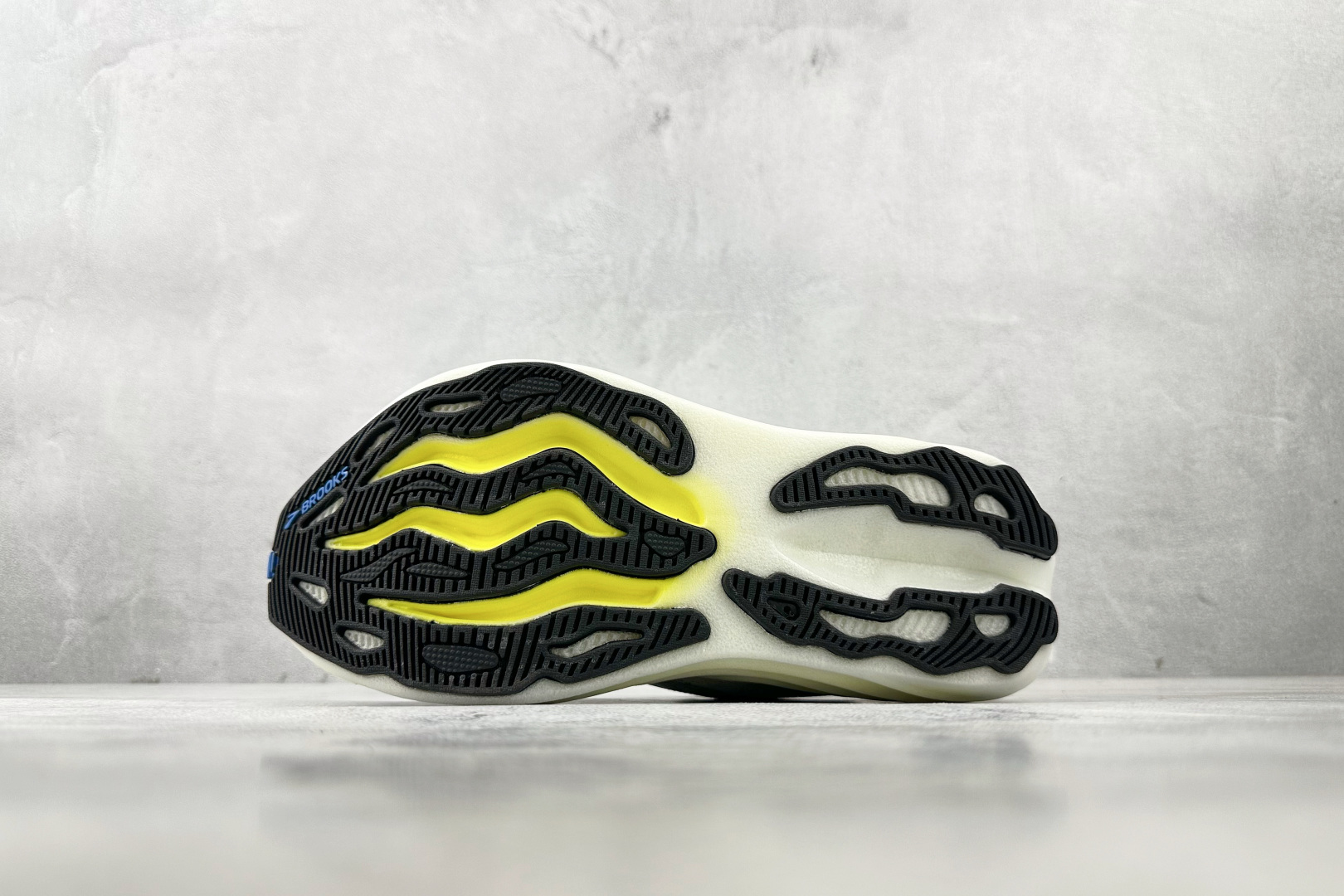 Brooks布鲁克斯 Glycerin max 灰色 1104471D099