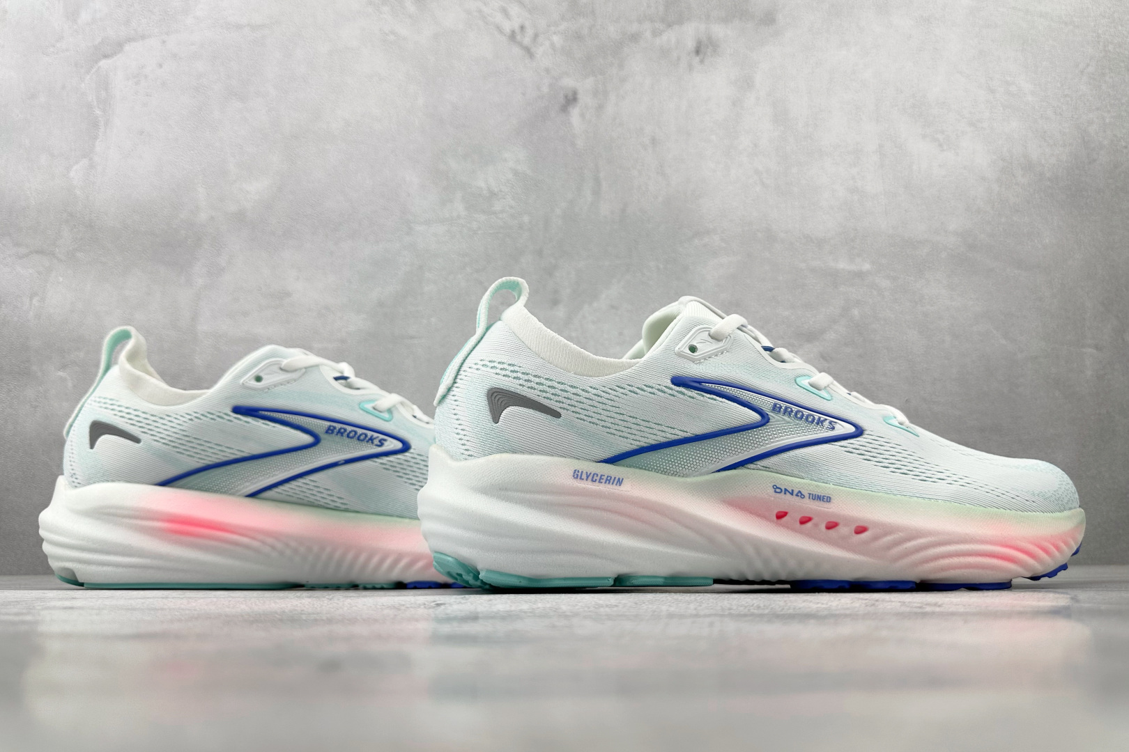 Brooks布鲁克斯 Glycerin 22 白蓝 1204341B-110
