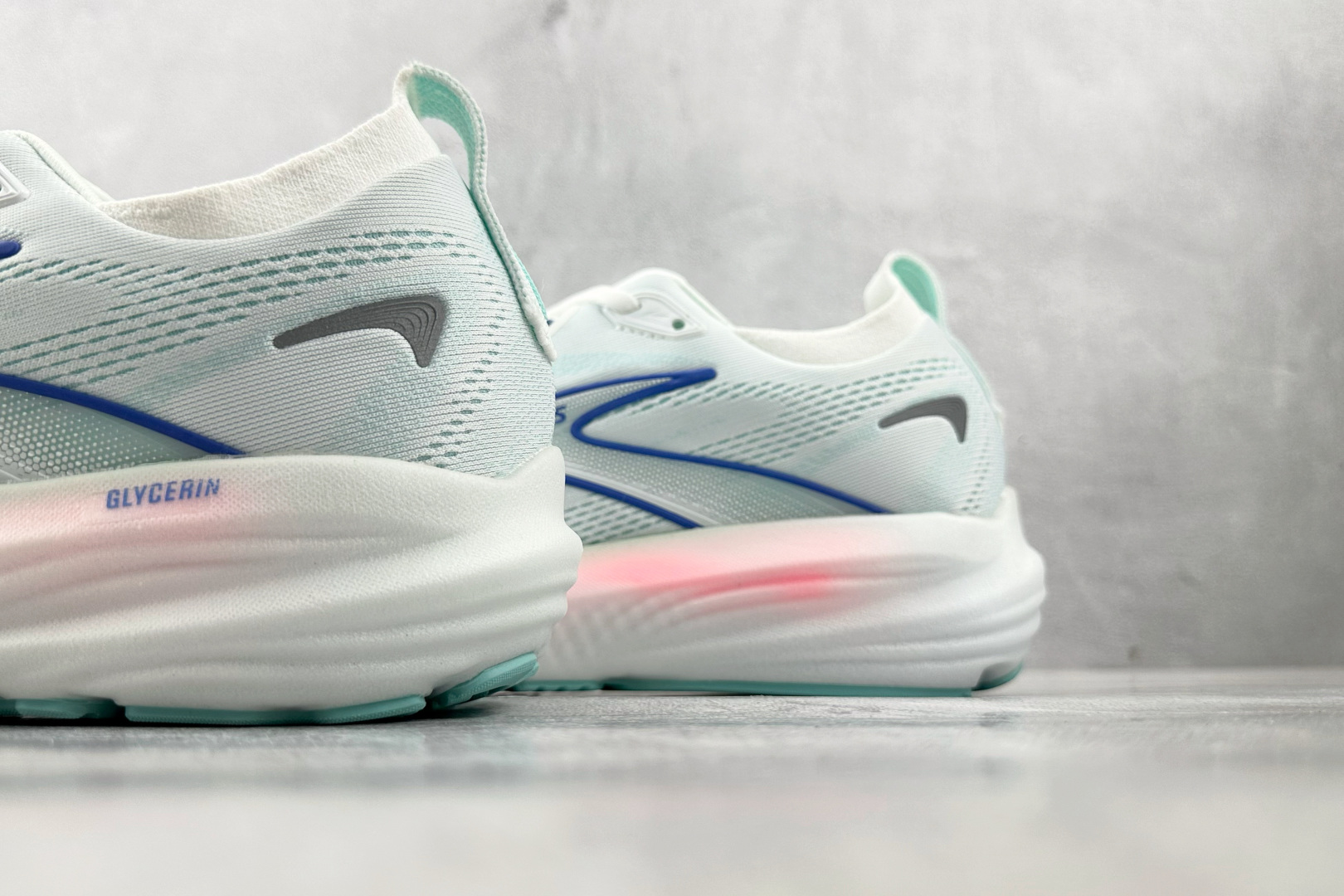 Brooks布鲁克斯 Glycerin 22 白蓝 1204341B-110
