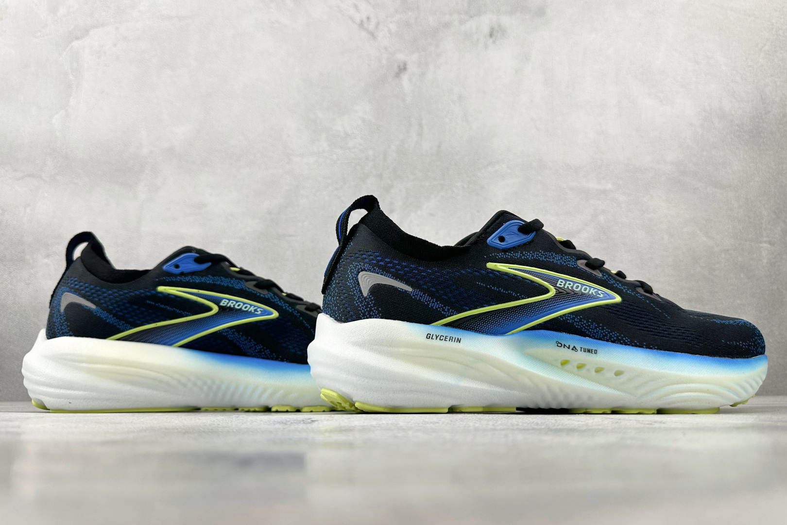 Brooks布鲁克斯 Glycerin 22 黑蓝黄色 1104451D002