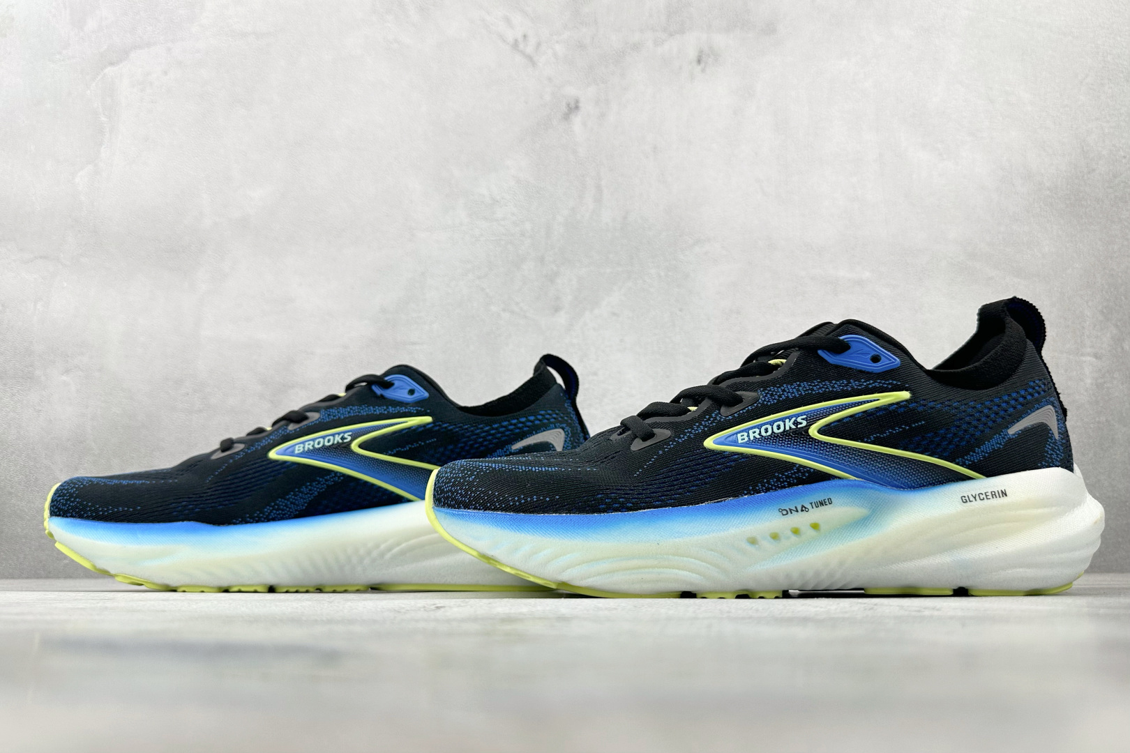 Brooks布鲁克斯 Glycerin 22 黑蓝黄色 1104451D002