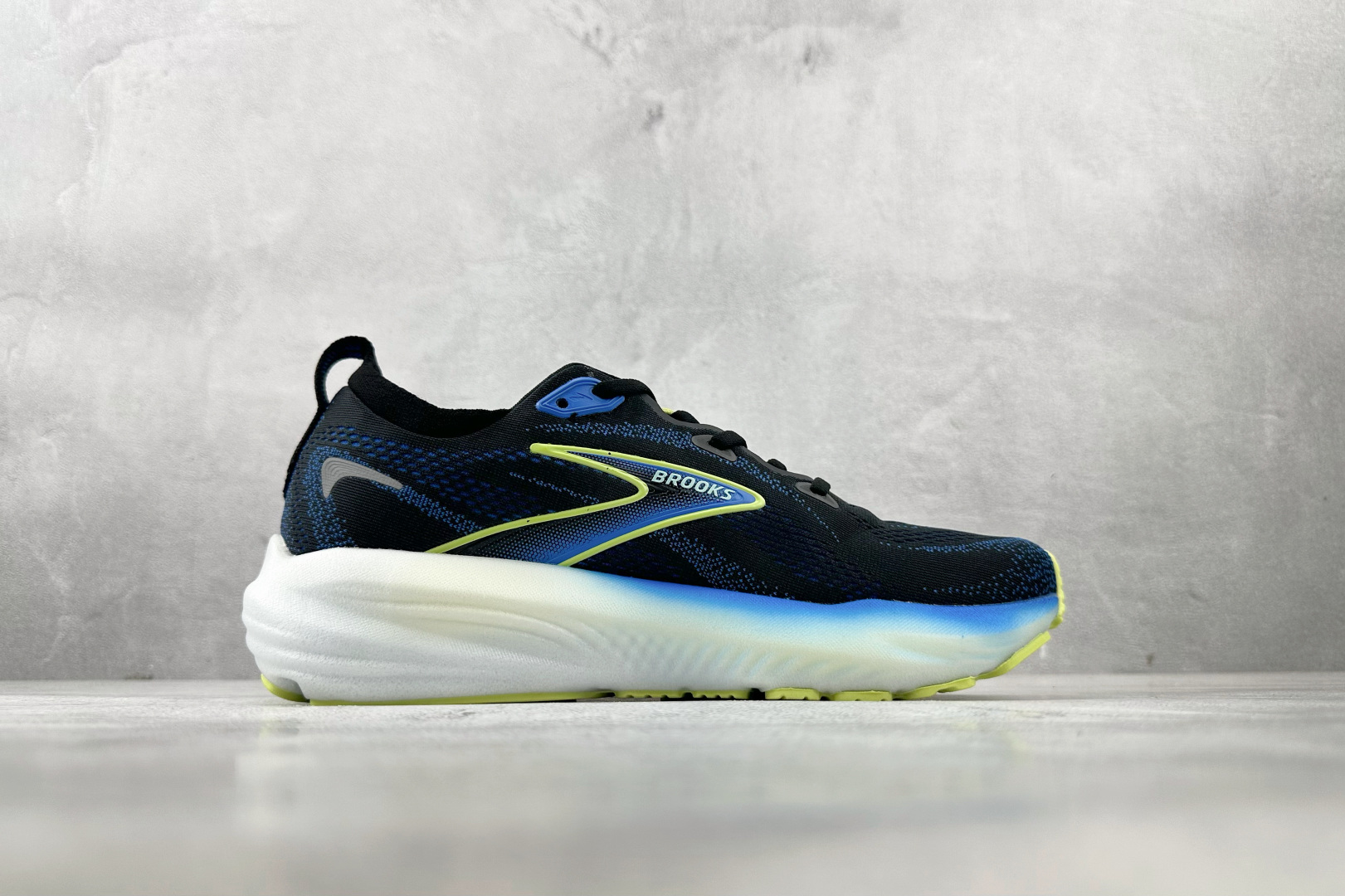 Brooks布鲁克斯 Glycerin 22 黑蓝黄色 1104451D002