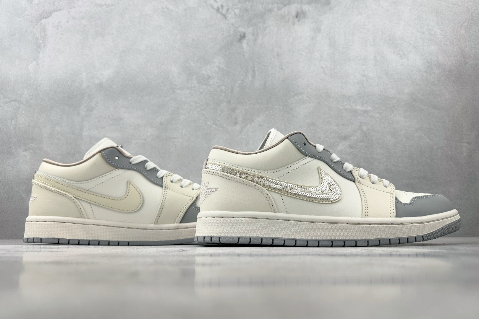 240 Jordan Air Jordan 1 米白 IH7323-100