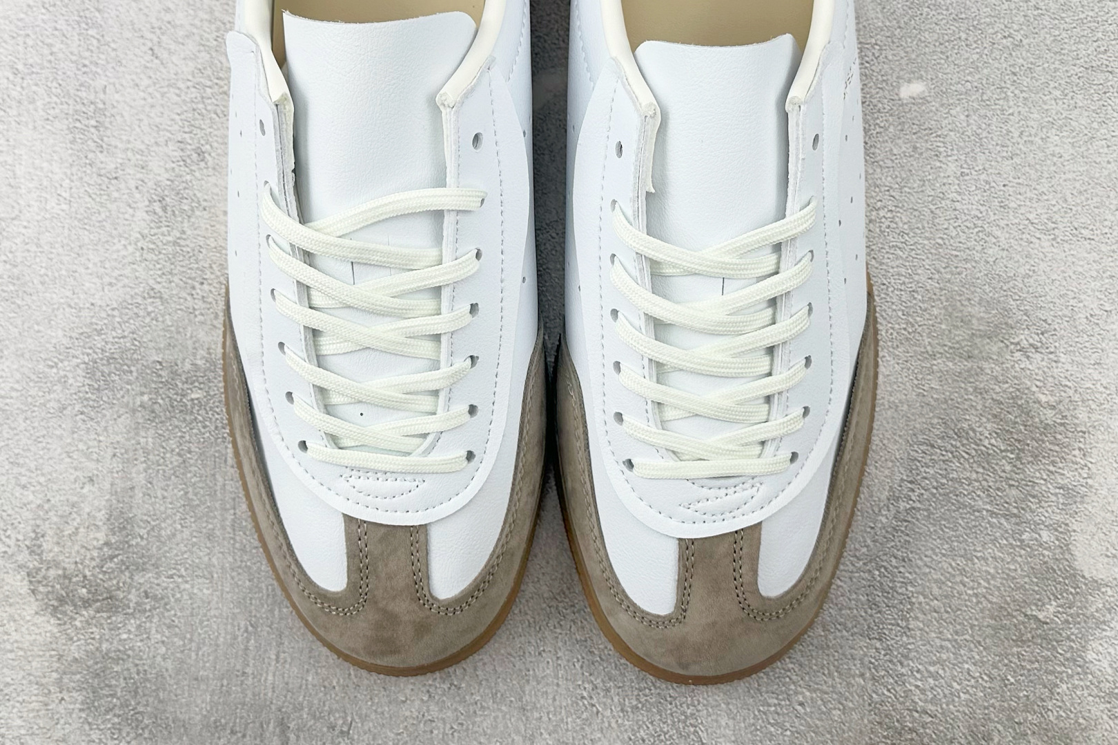 160 出口订单 Invincible x adidoriginals HANDBALL SPEZIAL 白色 JQ2376-Chinese UA Cheap High Quatity Brand Clothes Bags handbags Sneakers wholesale wholesaler seller from China Factory suppliers Fashion Clothing Shoes best Quality Beautiful Price 160 出口订单 Invincible x adidoriginals HANDBALL SPEZIAL 白色 JQ2376