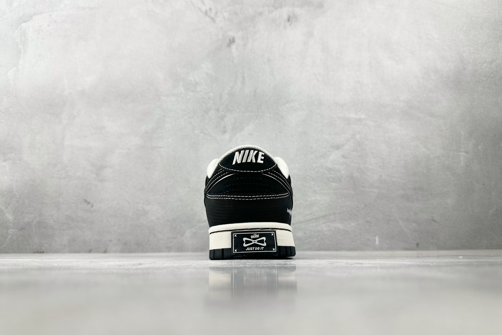 300 定制球鞋Nike Dunk 云凌墨锦 黑白 BW1220-004-Chinese UA Cheap High Quatity Brand Clothes Bags handbags Sneakers wholesale wholesaler seller from China Factory suppliers Fashion Clothing Shoes best Quality Beautiful Price 300 定制球鞋Nike Dunk 云凌墨锦 黑白 BW1220-004