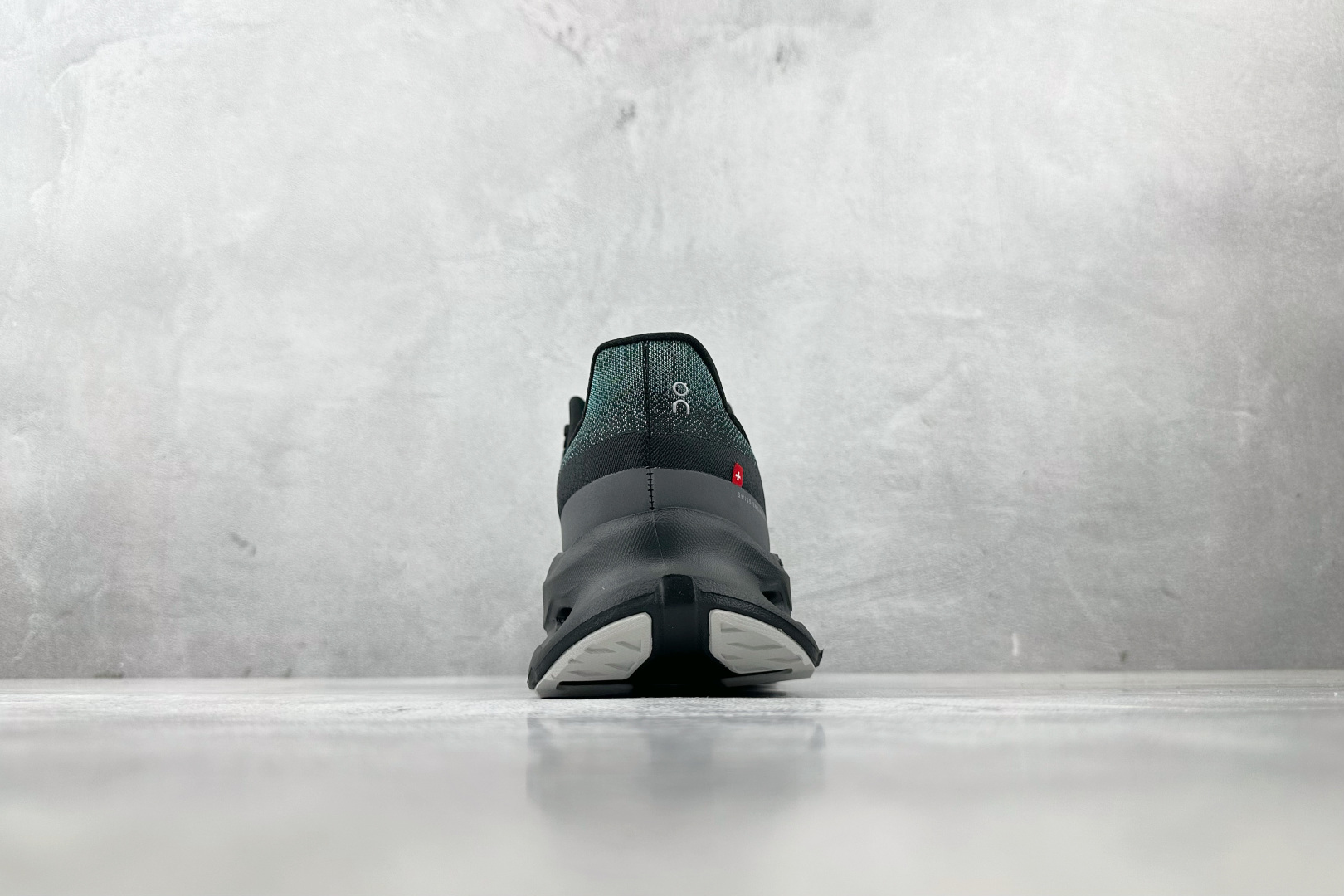 180 On昂跑 Cloudtilt 黑 3MF10994198-Chinese UA Cheap High Quatity Brand Clothes Bags handbags Sneakers wholesale wholesaler seller from China Factory suppliers Fashion Clothing Shoes best Quality Beautiful Price 180 On昂跑 Cloudtilt 黑 3MF10994198