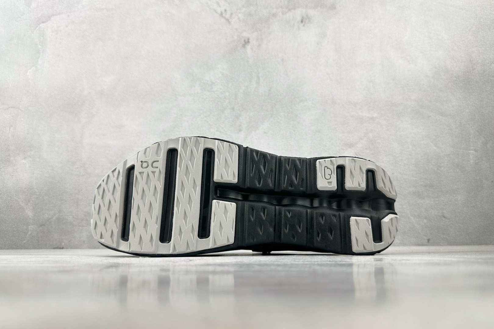 180 On昂跑 Cloudtilt 黑 3MF10994198-Chinese UA Cheap High Quatity Brand Clothes Bags handbags Sneakers wholesale wholesaler seller from China Factory suppliers Fashion Clothing Shoes best Quality Beautiful Price 180 On昂跑 Cloudtilt 黑 3MF10994198