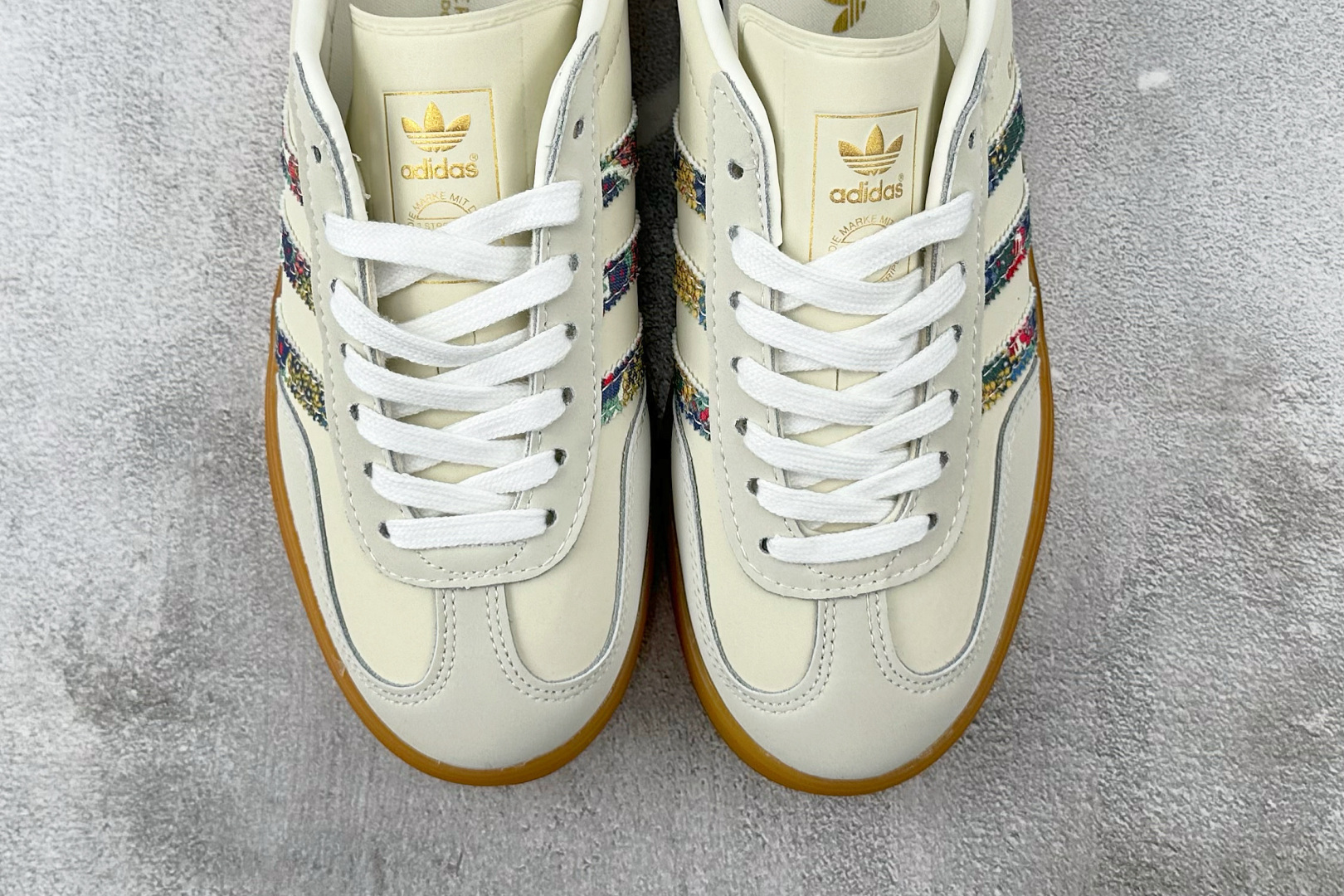 160 出口订单 adidoriginals GAZELLE INDOOR 米色 JH7370-Chinese UA Cheap High Quatity Brand Clothes Bags handbags Sneakers wholesale wholesaler seller from China Factory suppliers Fashion Clothing Shoes best Quality Beautiful Price 160 出口订单 adidoriginals GAZELLE INDOOR 米色 JH7370