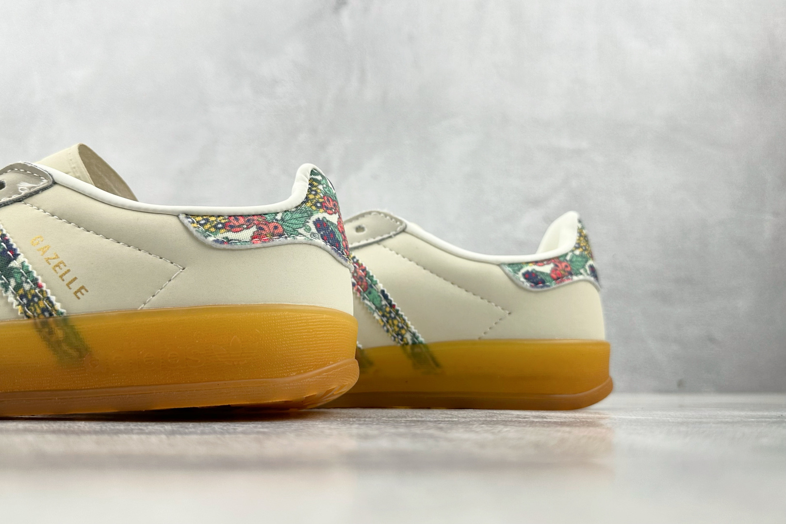 160 出口订单 adidoriginals GAZELLE INDOOR 米色 JH7370-Chinese UA Cheap High Quatity Brand Clothes Bags handbags Sneakers wholesale wholesaler seller from China Factory suppliers Fashion Clothing Shoes best Quality Beautiful Price 160 出口订单 adidoriginals GAZELLE INDOOR 米色 JH7370