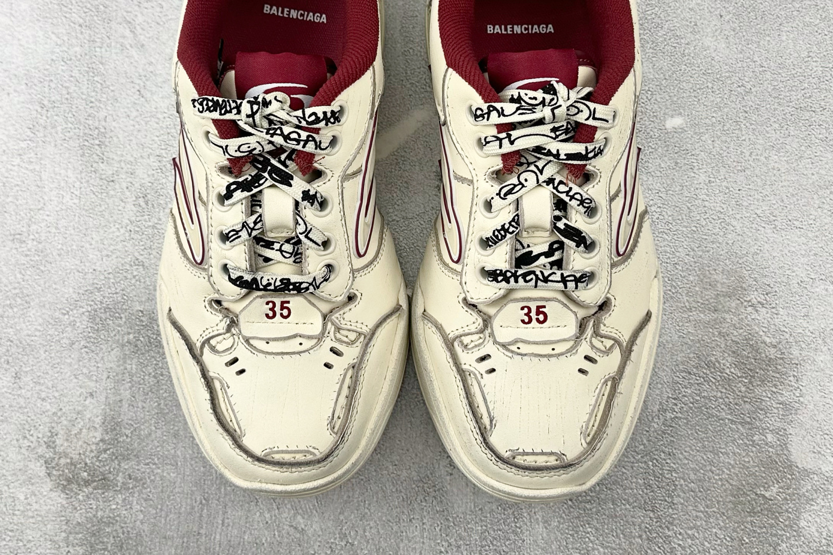 VG代购版 Balenciaga巴黎世家 Hamptons Worn-Out 米色 841765WCURS9960