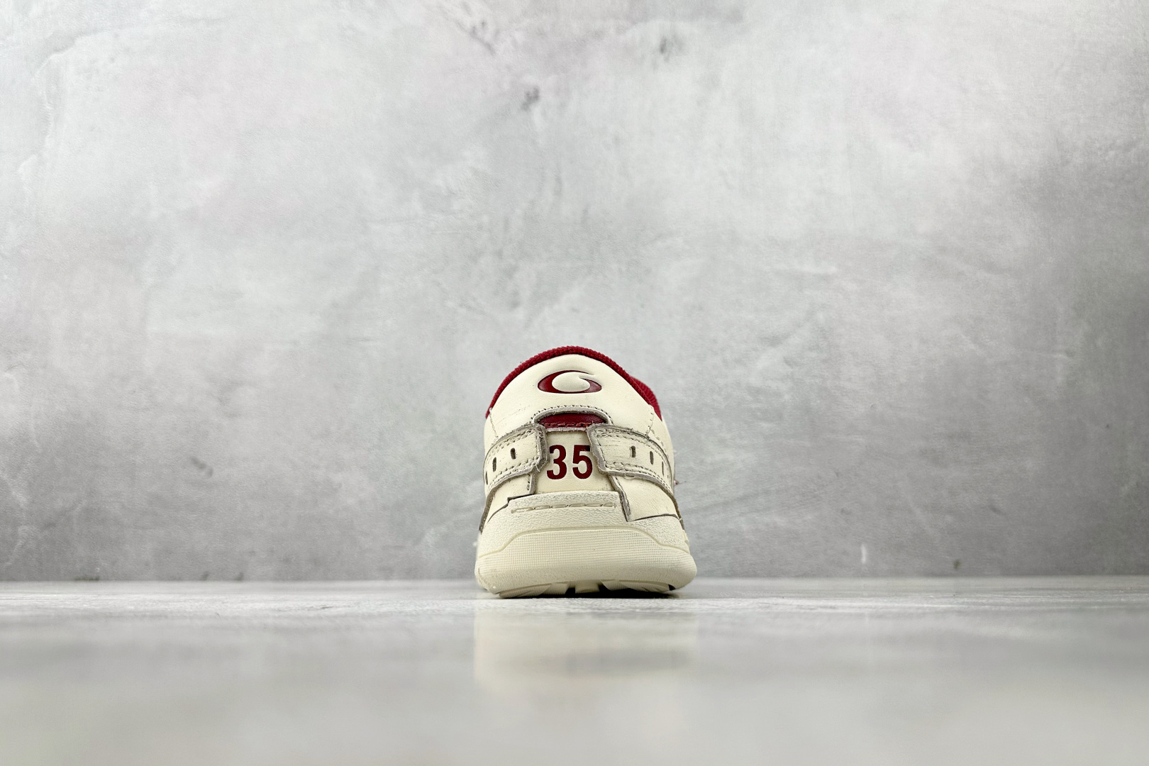 VG代购版 Balenciaga巴黎世家 Hamptons Worn-Out 米色 841765WCURS9960