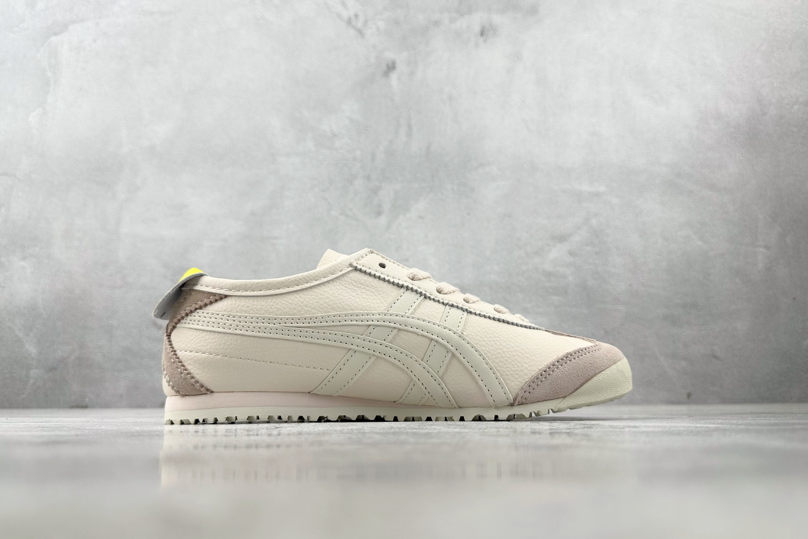 140 渠道特供 Onitsuka Tiger鬼塚虎 MEXICO 66 浅粉 1182A078-702-Chinese UA Cheap High Quatity Brand Clothes Bags handbags Sneakers wholesale wholesaler seller from China Factory suppliers Fashion Clothing Shoes best Quality Beautiful Price 140 渠道特供 Onitsuka Tiger鬼塚虎 MEXICO 66 浅粉 1182A078-702