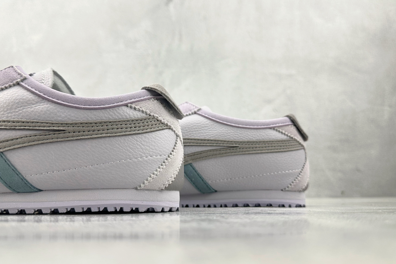 140 渠道特供 Onitsuka Tiger鬼塚虎 MEXICO 66浅紫灰 1183C076-020-Chinese UA Cheap High Quatity Brand Clothes Bags handbags Sneakers wholesale wholesaler seller from China Factory suppliers Fashion Clothing Shoes best Quality Beautiful Price 140 渠道特供 Onitsuka Tiger鬼塚虎 MEXICO 66浅紫灰 1183C076-020