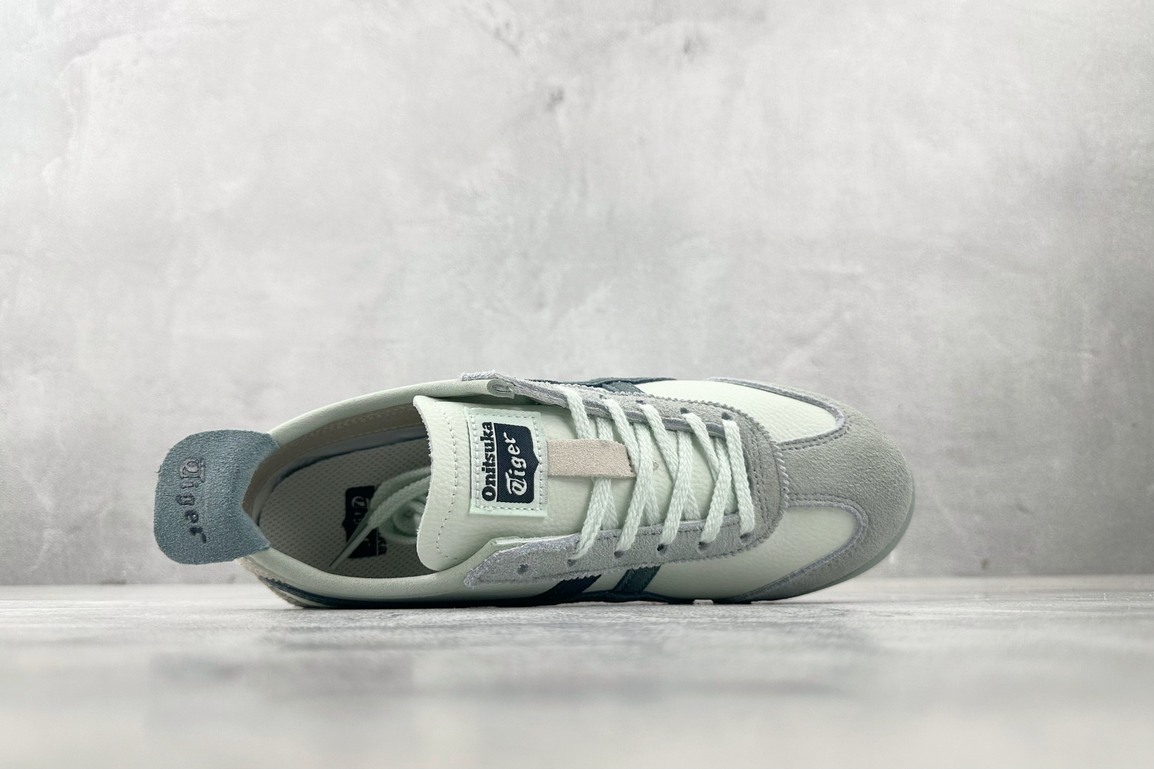 140 渠道特供 Onitsuka Tiger鬼塚虎 MEXICO 66淡薄荷 1183C076-300-Chinese UA Cheap High Quatity Brand Clothes Bags handbags Sneakers wholesale wholesaler seller from China Factory suppliers Fashion Clothing Shoes best Quality Beautiful Price 140 渠道特供 Onitsuka Tiger鬼塚虎 MEXICO 66淡薄荷 1183C076-300