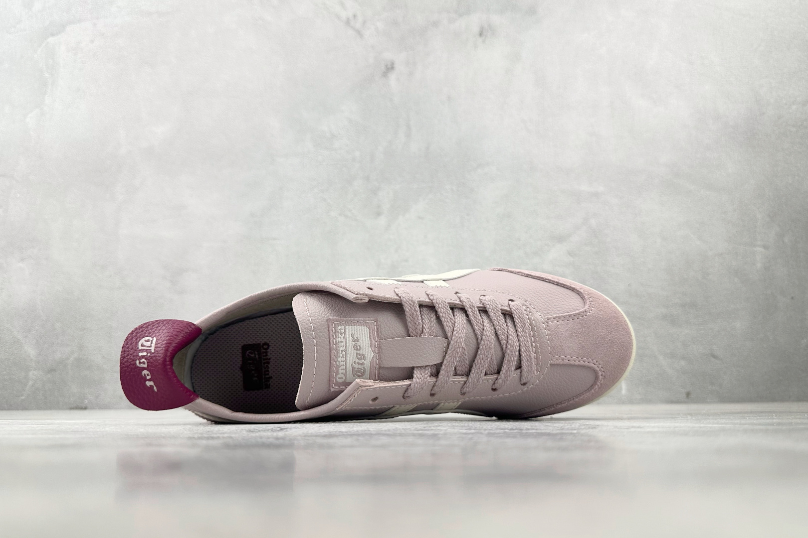 140 渠道特供 Onitsuka Tiger鬼塚虎 MEXICO 66 浅紫色 1183B771-703-Chinese UA Cheap High Quatity Brand Clothes Bags handbags Sneakers wholesale wholesaler seller from China Factory suppliers Fashion Clothing Shoes best Quality Beautiful Price 140 渠道特供 Onitsuka Tiger鬼塚虎 MEXICO 66 浅紫色 1183B771-703