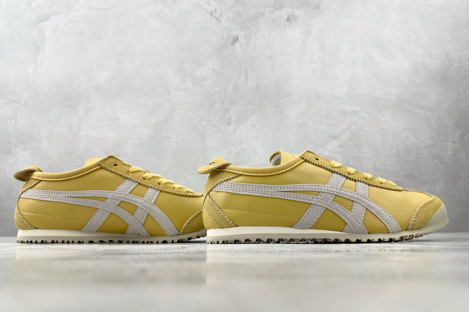 140 渠道特供 Onitsuka Tiger鬼塚虎 MEXICO 66 Vin 米黄色 1183B391-204-Chinese UA Cheap High Quatity Brand Clothes Bags handbags Sneakers wholesale wholesaler seller from China Factory suppliers Fashion Clothing Shoes best Quality Beautiful Price 140 渠道特供 Onitsuka Tiger鬼塚虎 MEXICO 66 Vin 米黄色 1183B391-204