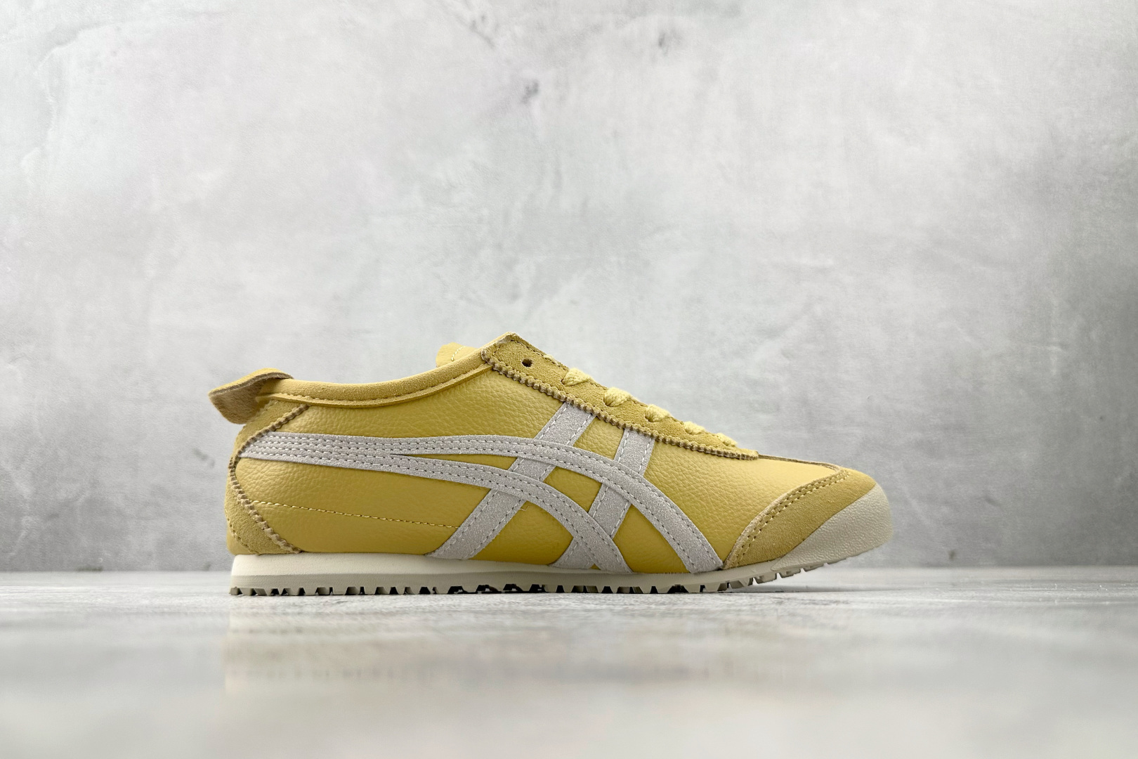 140 渠道特供 Onitsuka Tiger鬼塚虎 MEXICO 66 Vin 米黄色 1183B391-204-Chinese UA Cheap High Quatity Brand Clothes Bags handbags Sneakers wholesale wholesaler seller from China Factory suppliers Fashion Clothing Shoes best Quality Beautiful Price 140 渠道特供 Onitsuka Tiger鬼塚虎 MEXICO 66 Vin 米黄色 1183B391-204
