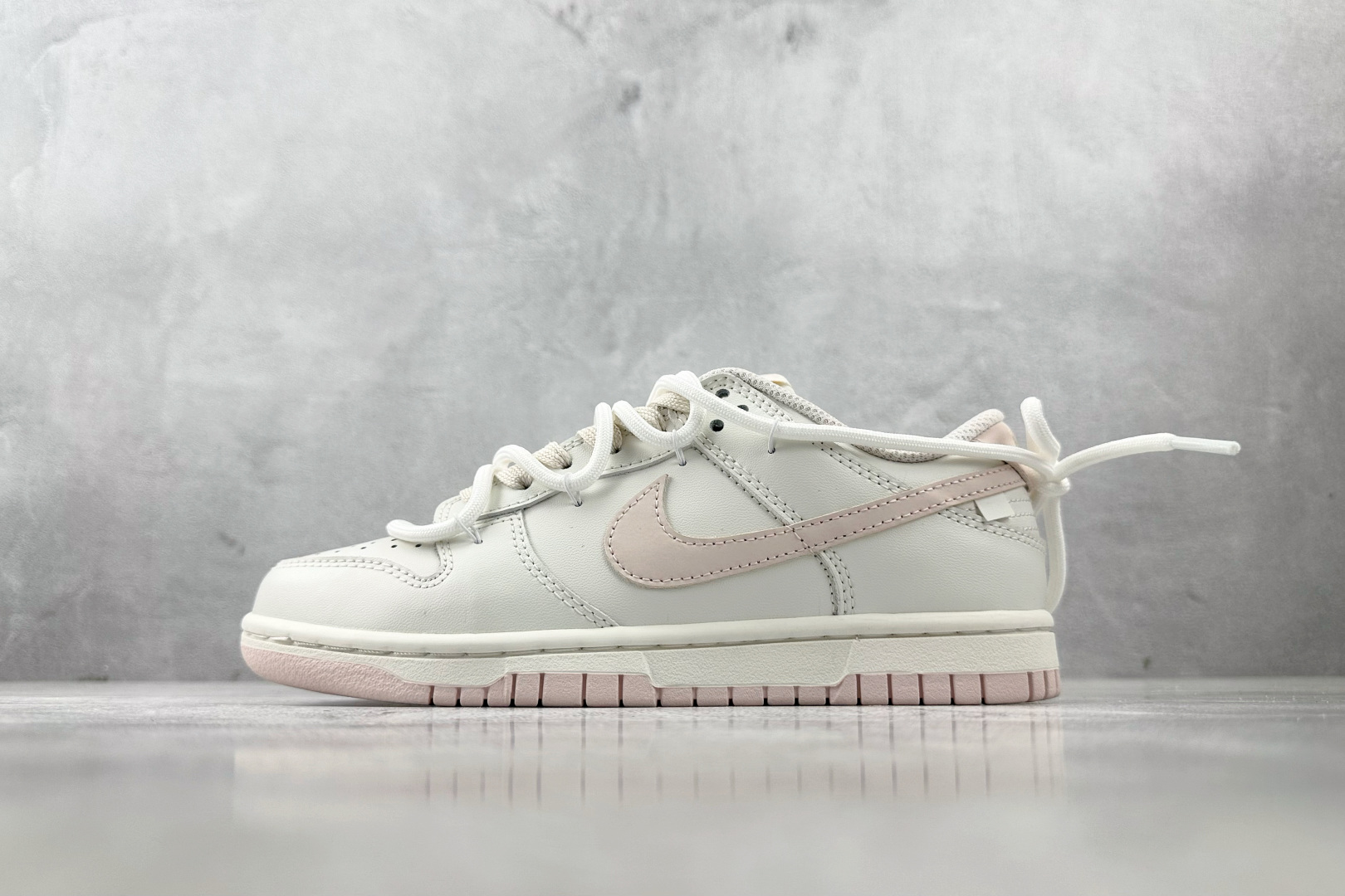 300  定制球鞋 Nike Dunk 杏若凝脂 白粉 WP0510 069
