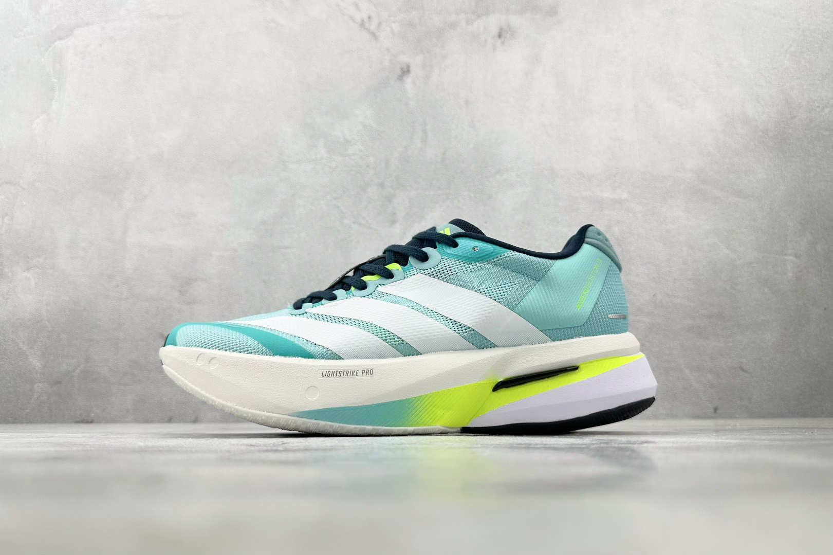 纯原 adidAdizero Bost13 绿色 JS4945