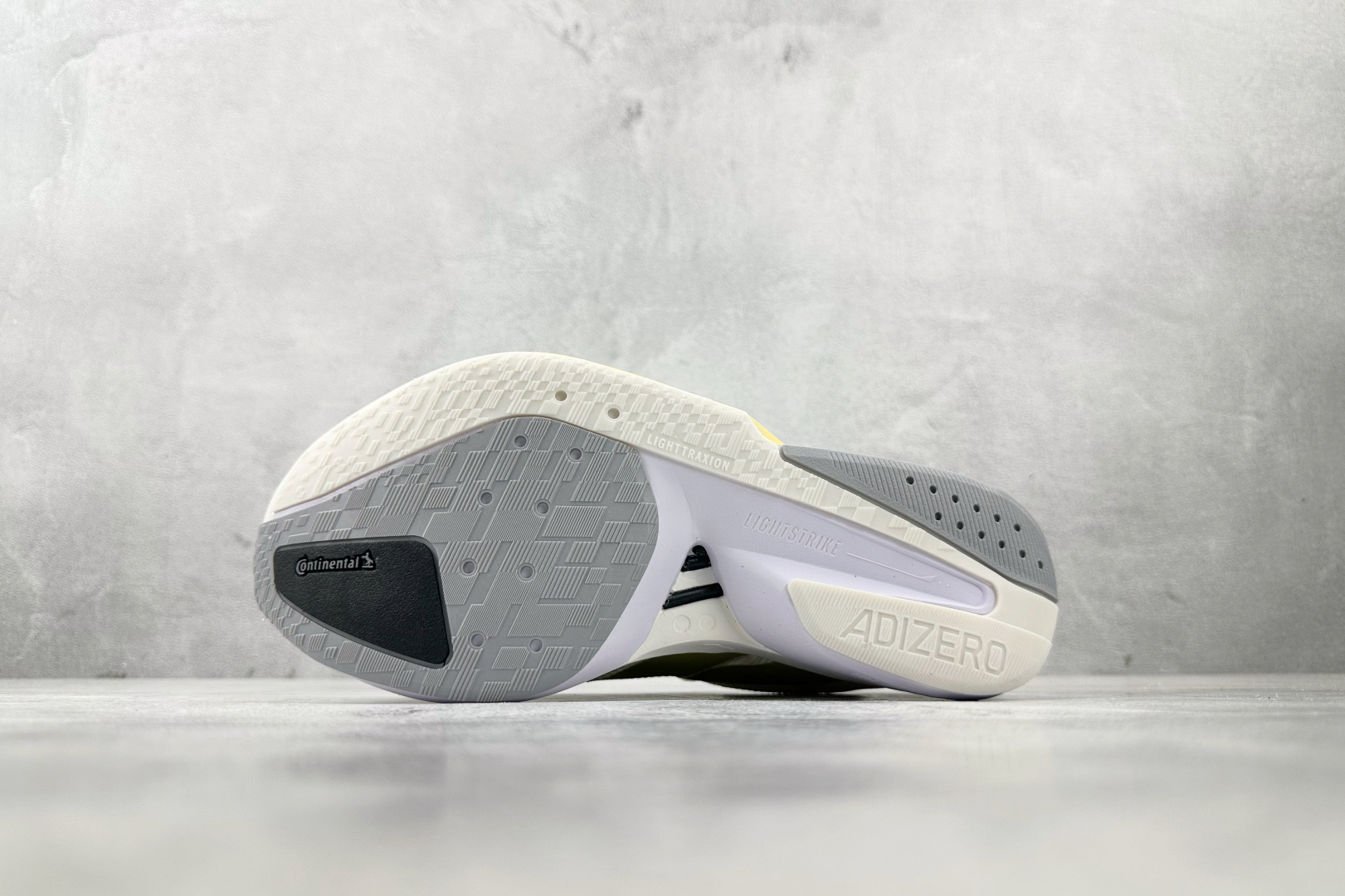 纯原 adidAdizero Bost13 白金色 JS4947