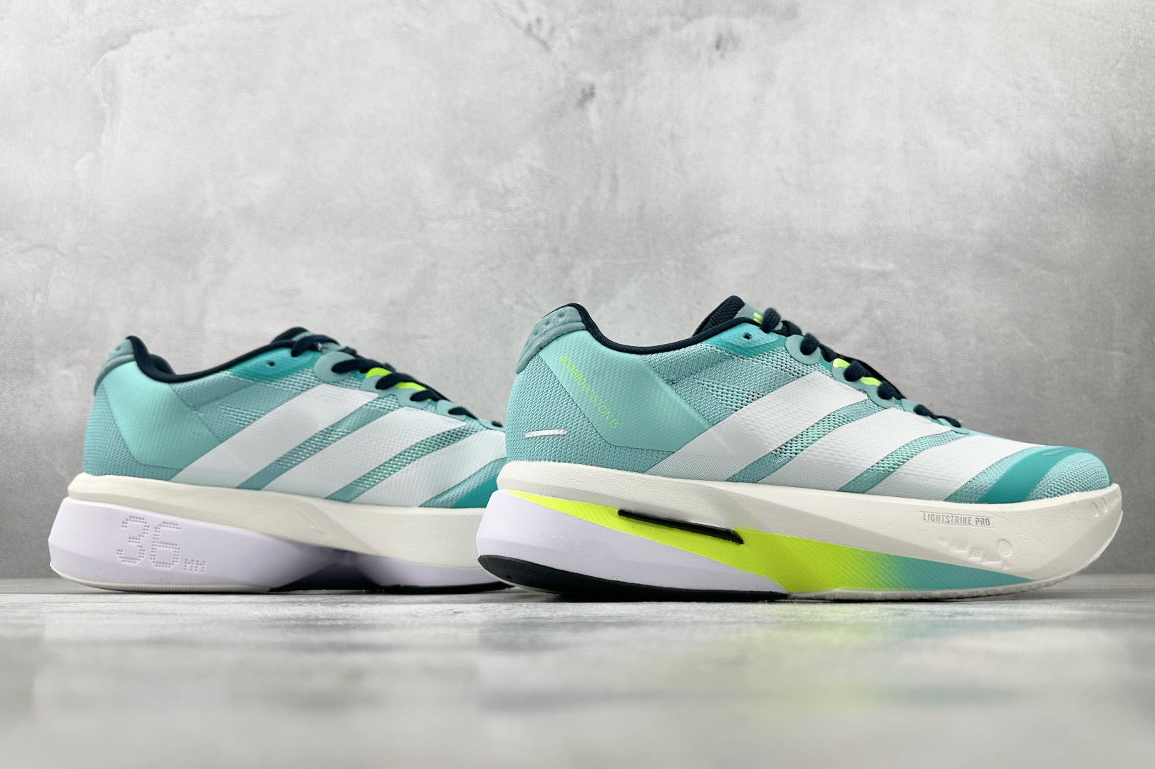 纯原 adidAdizero Bost13 绿色 JS4945