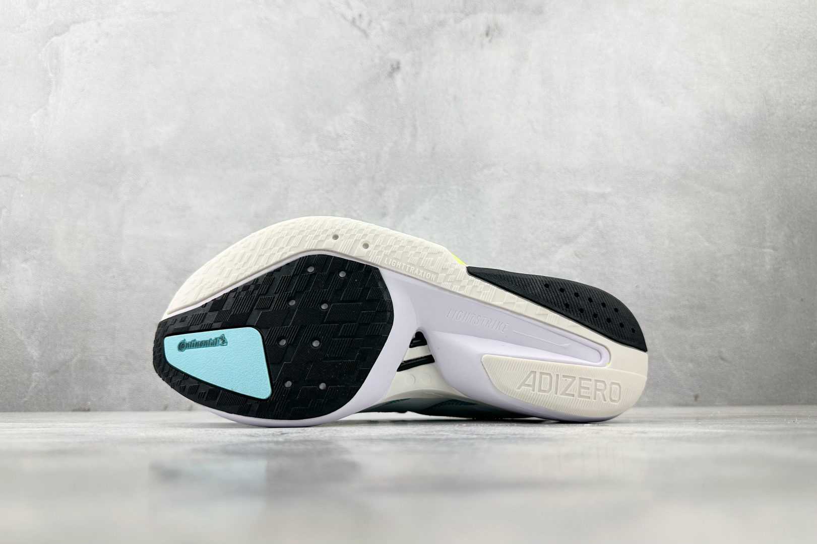 纯原 adidAdizero Bost13 绿色 JS4945