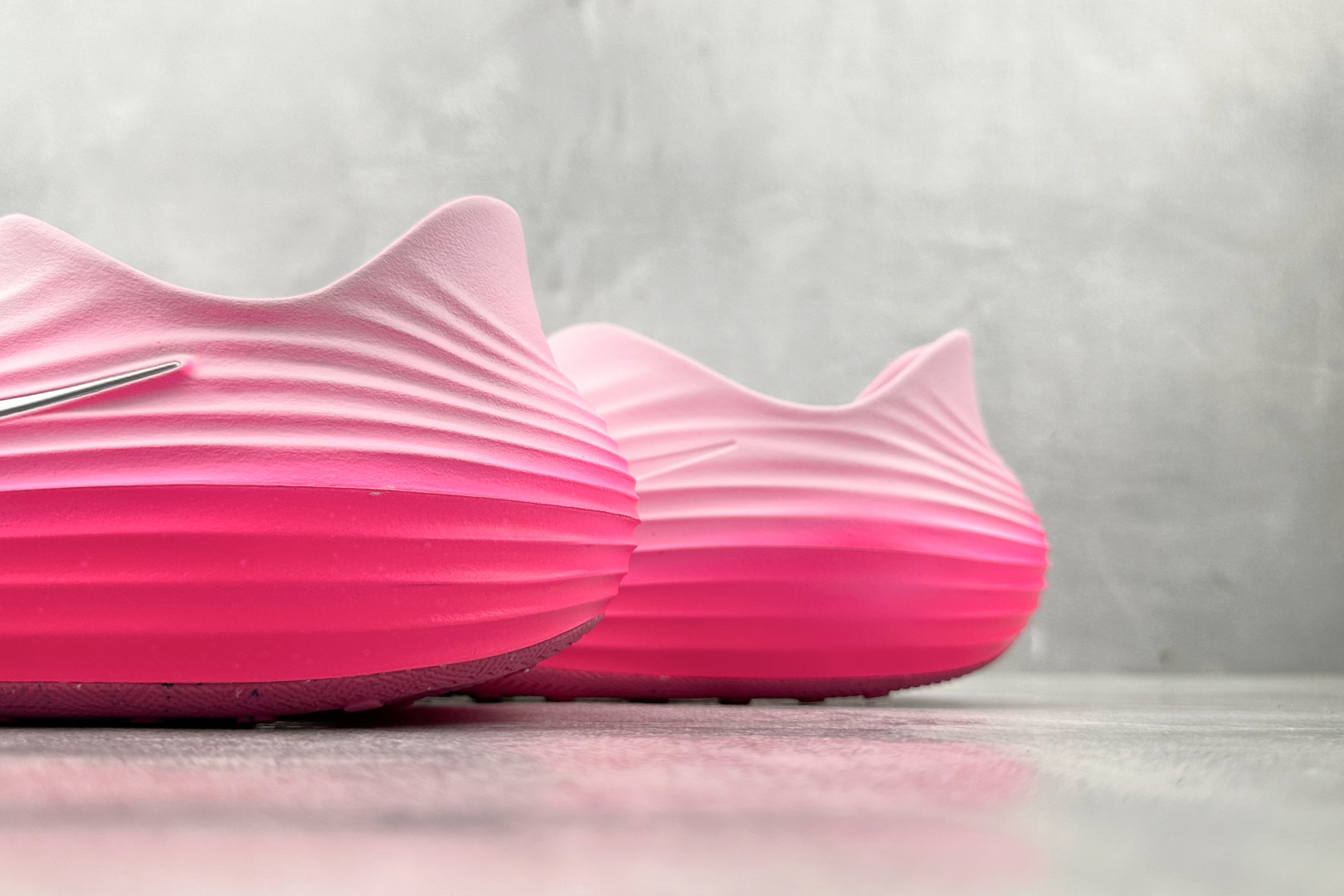 外贸专供 Nike ReactX Rejuven8 粉色 HV5062-601