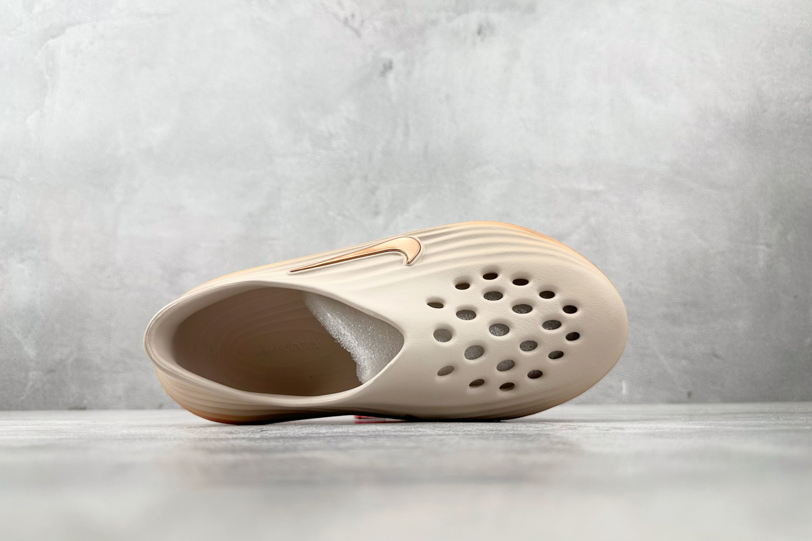 外贸专供 Nike ReactX Rejuven8 米粉色 HV5062-802
