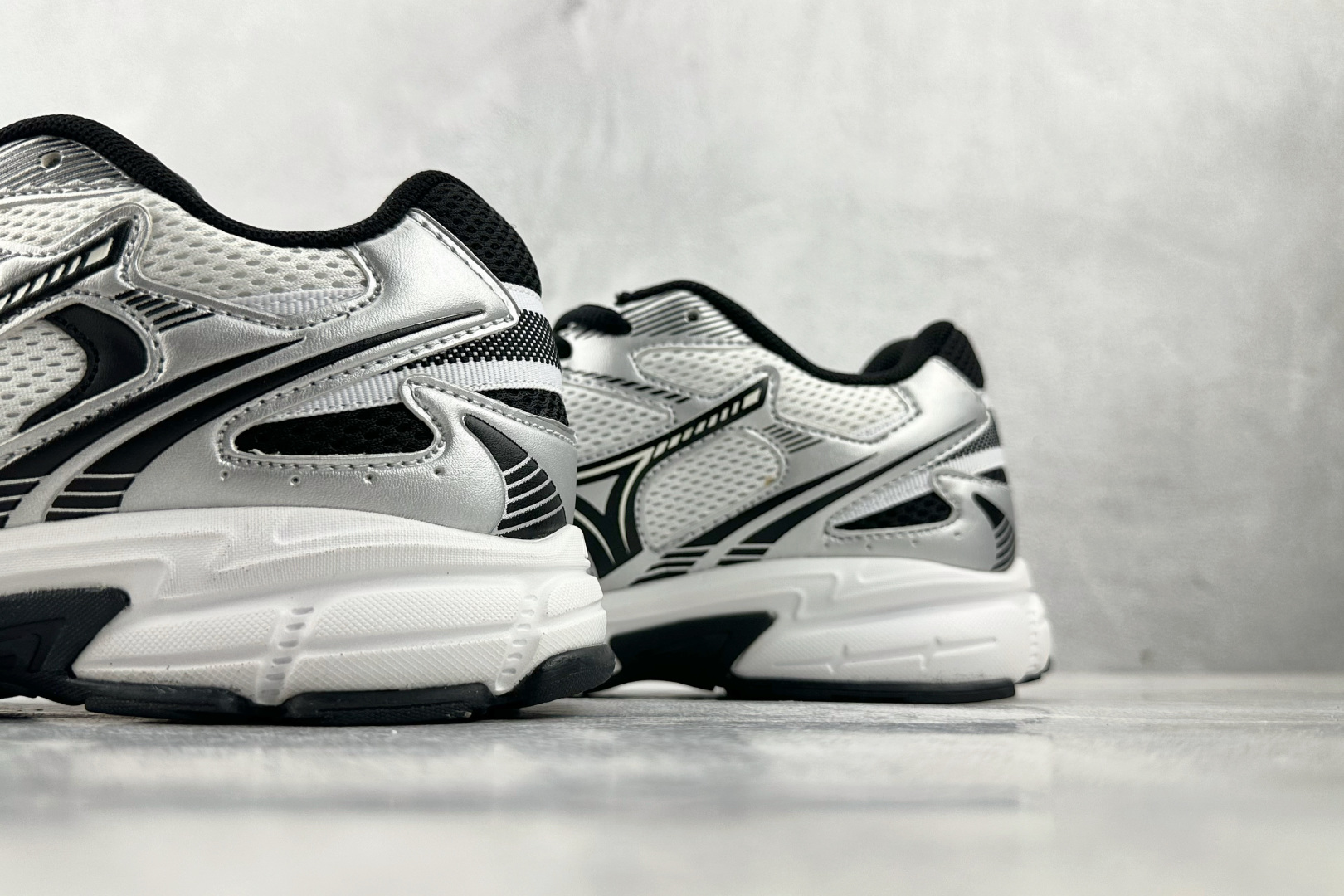东南亚订单 Mizuno Speed 2K 白银黑 D1GH222909