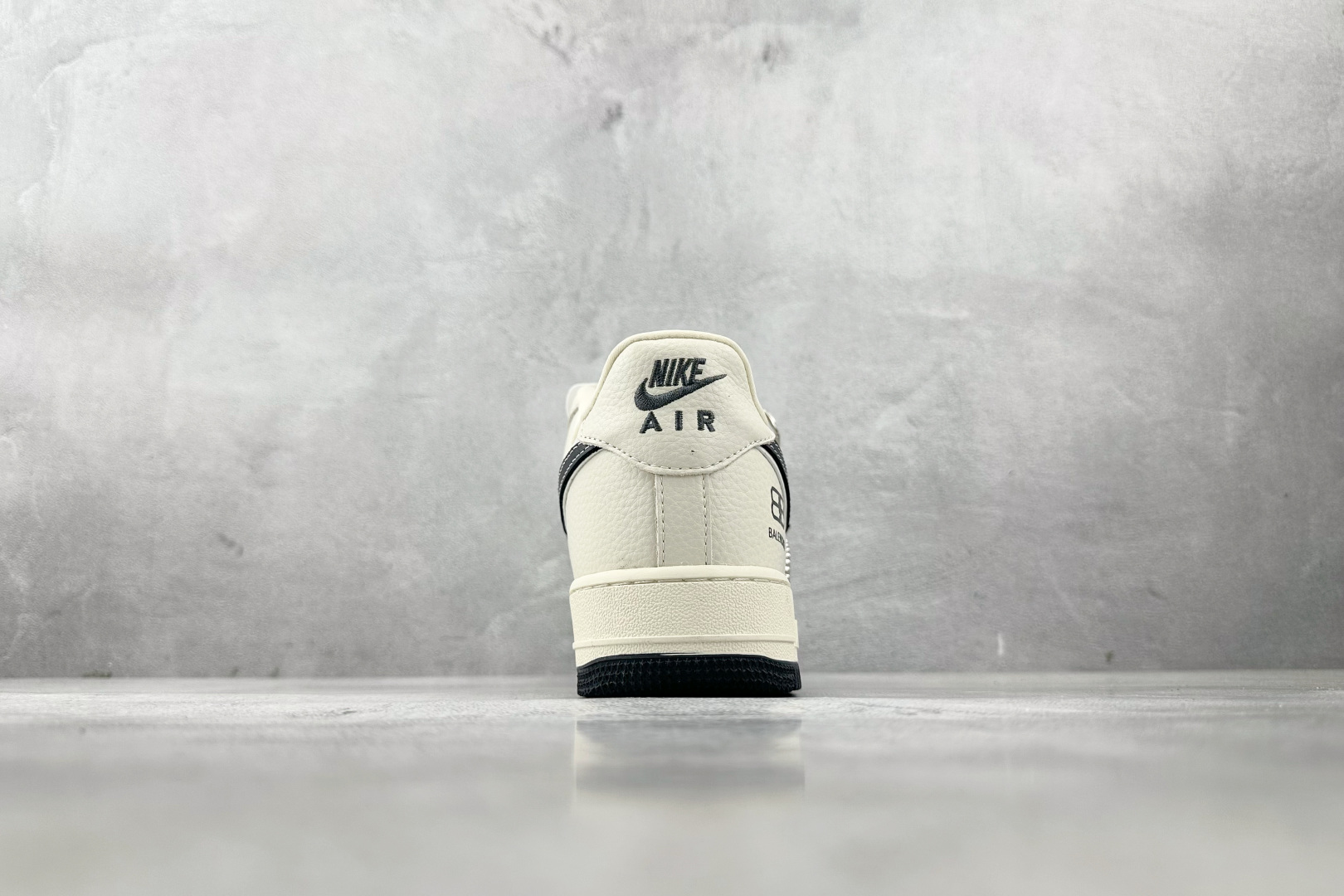 Nike Air Force 1'07 巴黎世家 联名 米白黑 XL1978-103