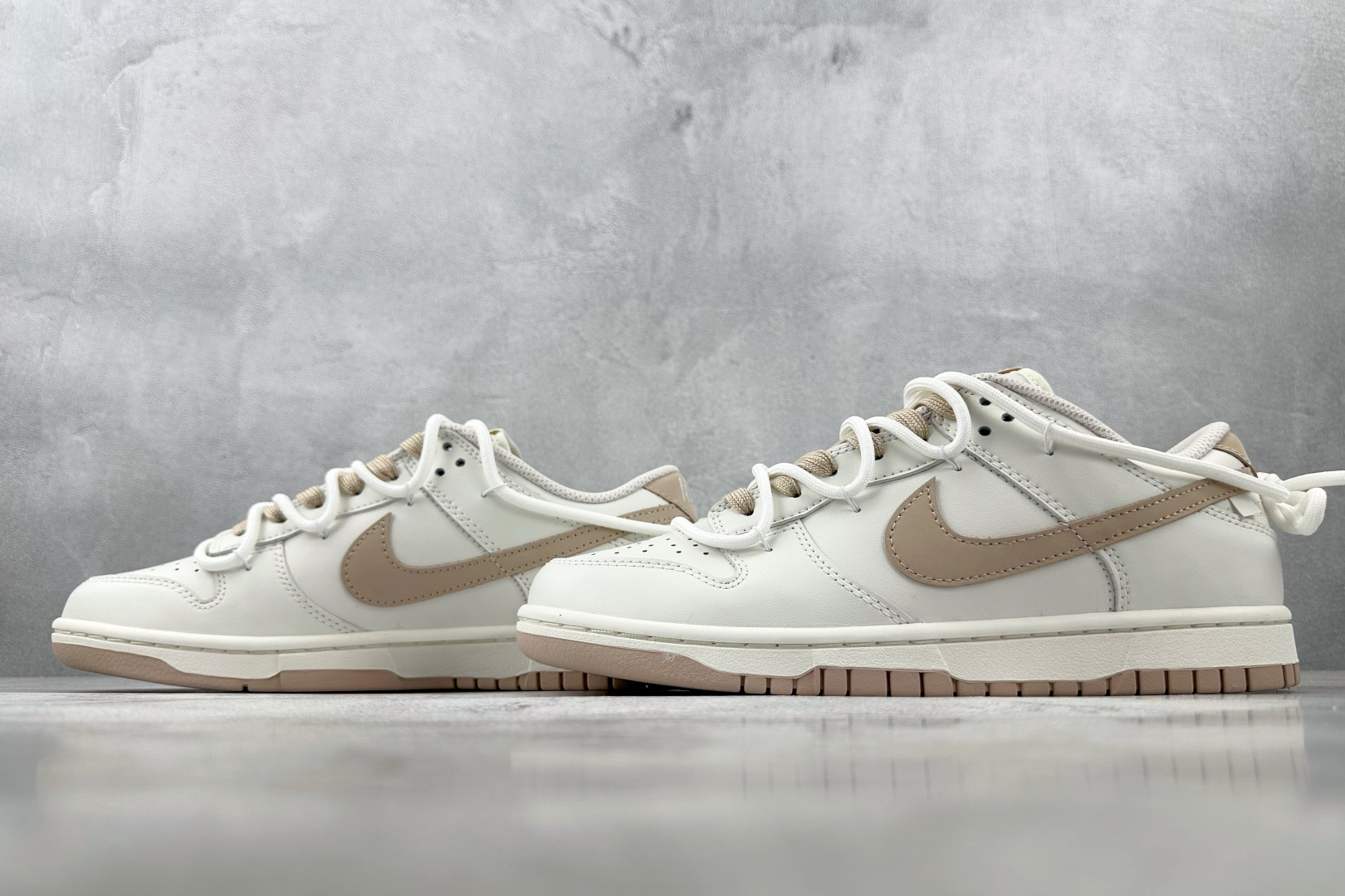 YC 
【定制球鞋】Nike Dunk 微糖奶咖 白粉

货号：WG0510 070
尺码：36 36.
