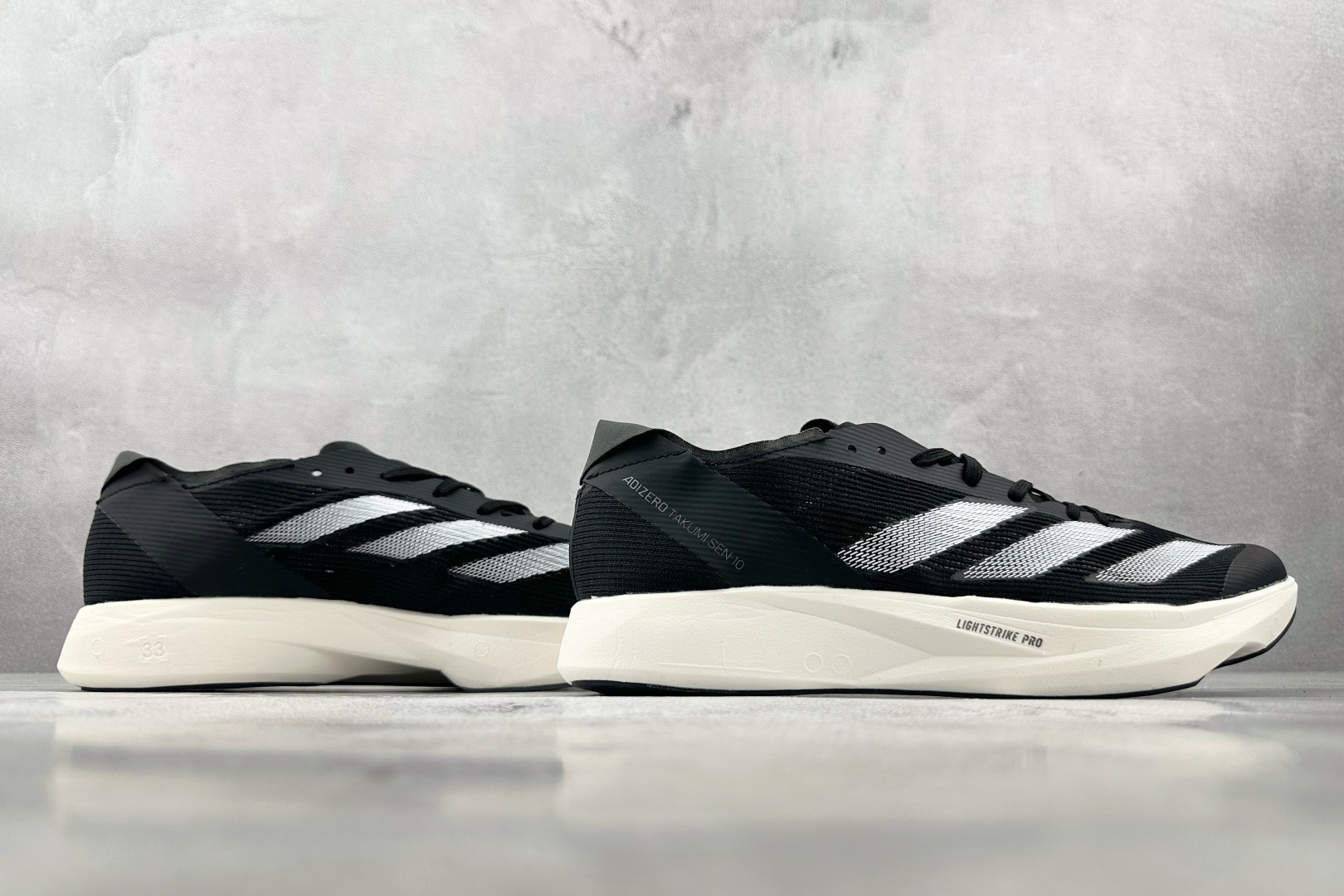 东南亚订单 adidAdizero Takumi Sen 10 黑色 IH5710