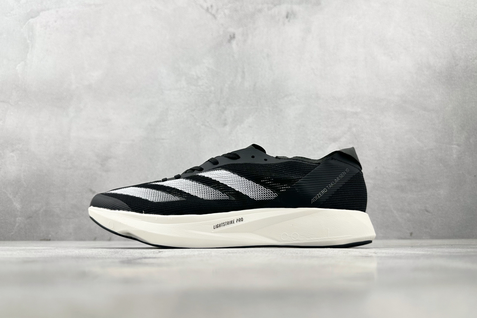东南亚订单 adidAdizero Takumi Sen 10 黑色 IH5710