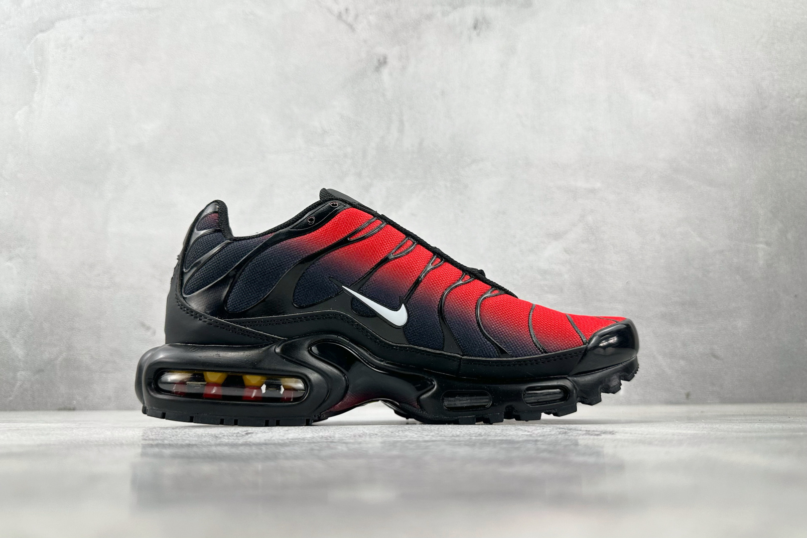 图片[2]-外贸 GW  Nike Air Max Plus 黑红色 货号：DC1936-001 尺码：36 36.5 37.5 38 38.5 39 40 40.5 41 42 42.5 43 44 44.5 45 46-选品中心