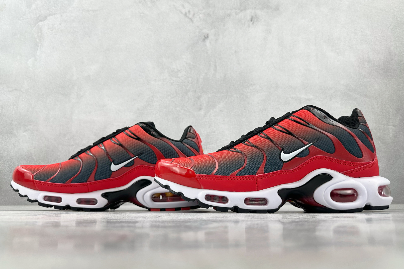 图片[5]-外贸 GW  Nike Air Max Plus 红色 货号：FV0950-600 尺码：36 36.5 37.5 38 38.5 39 40 40.5 41 42 42.5 43 44 44.5 45 46-选品中心