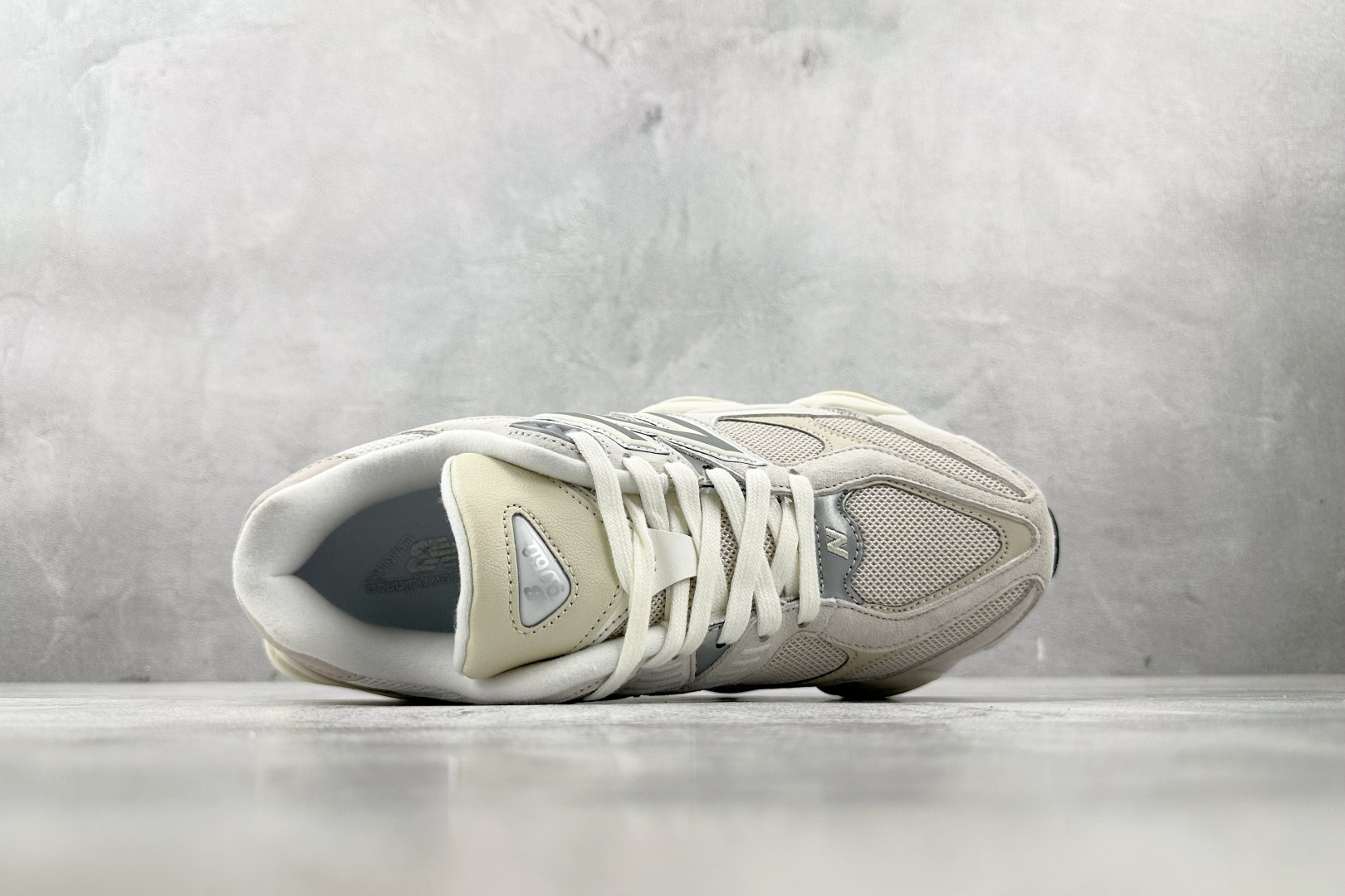 大厂出品 New Balance NB 9060 米色 U9060WHT