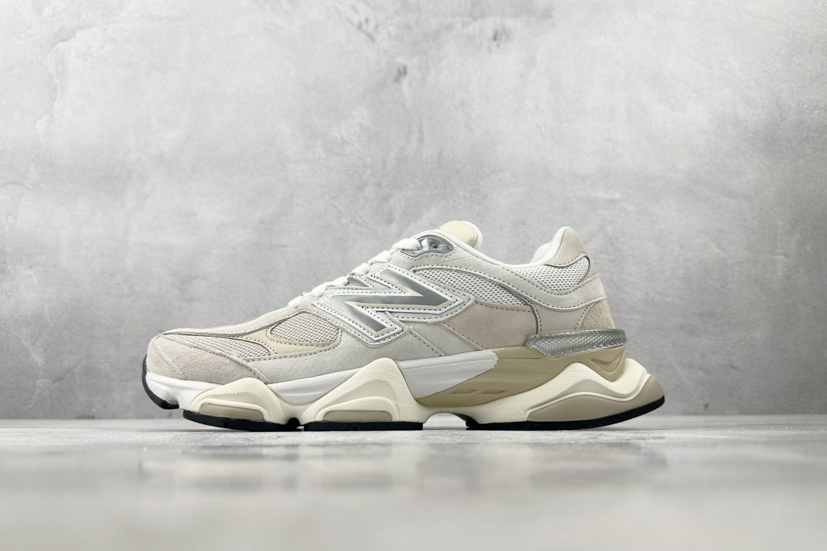 大厂出品 New Balance NB 9060 米色 U9060WHT