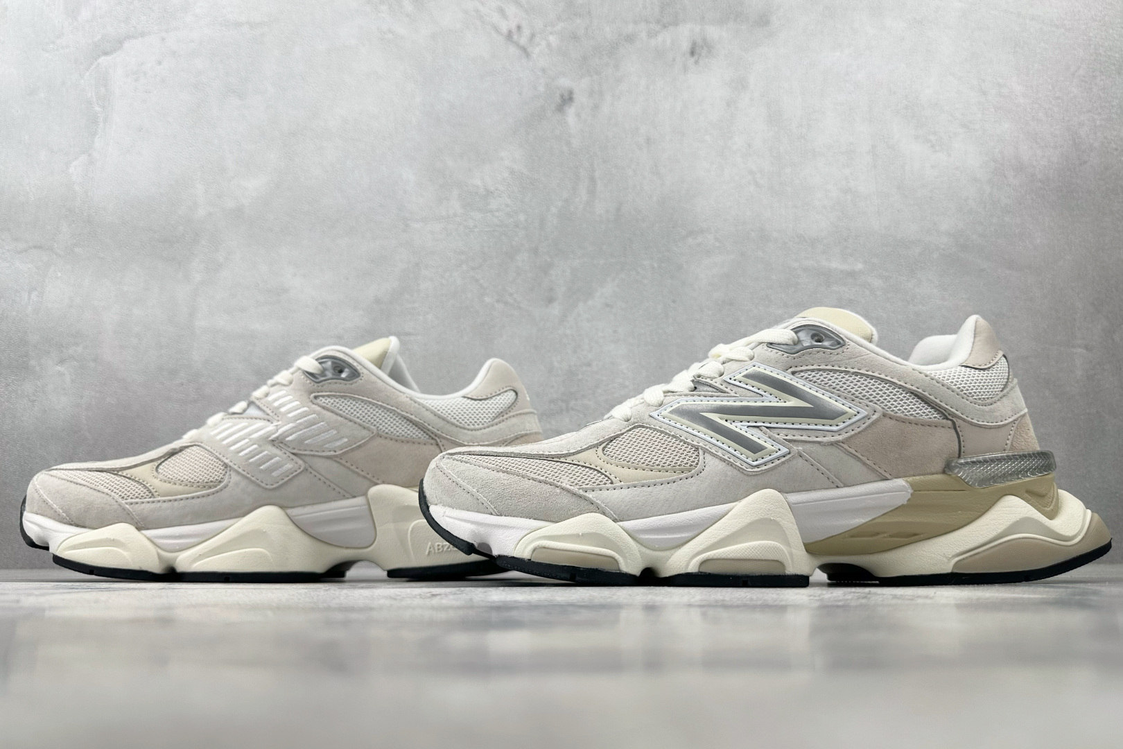 大厂出品 New Balance NB 9060 米色 U9060WHT