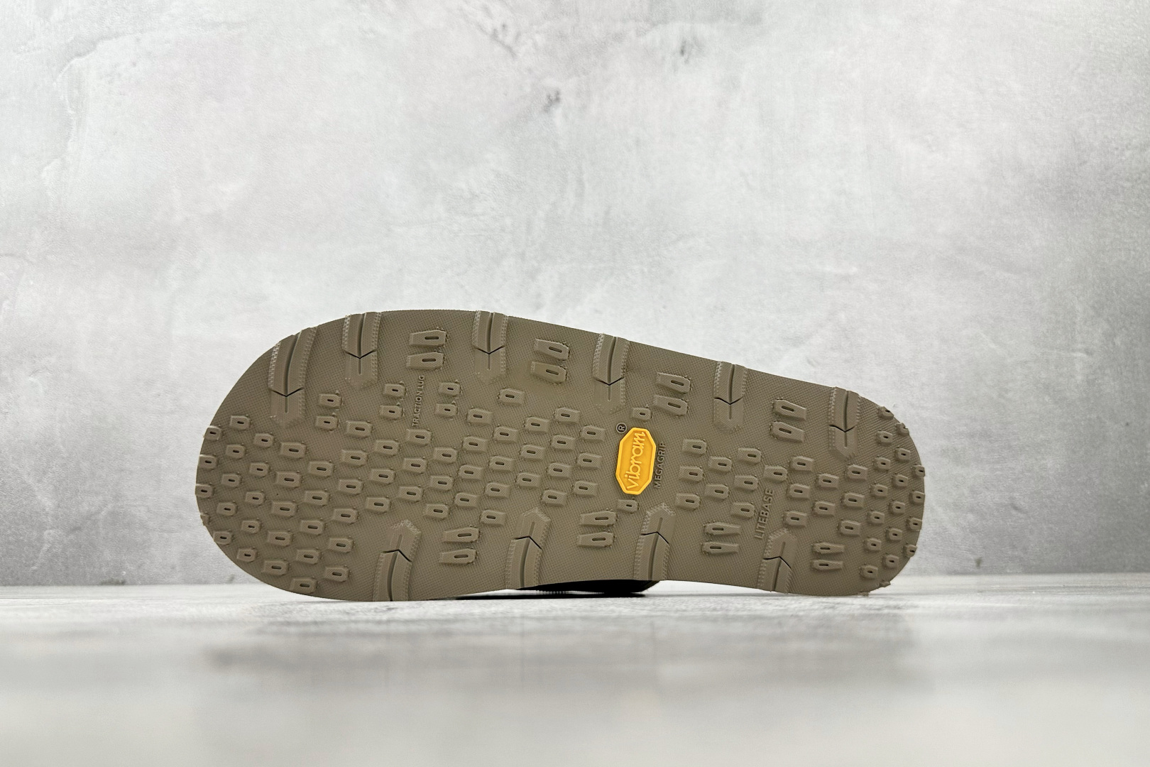 Unused x Suicoke 棕色 Sand MJ25C14 SA001 1