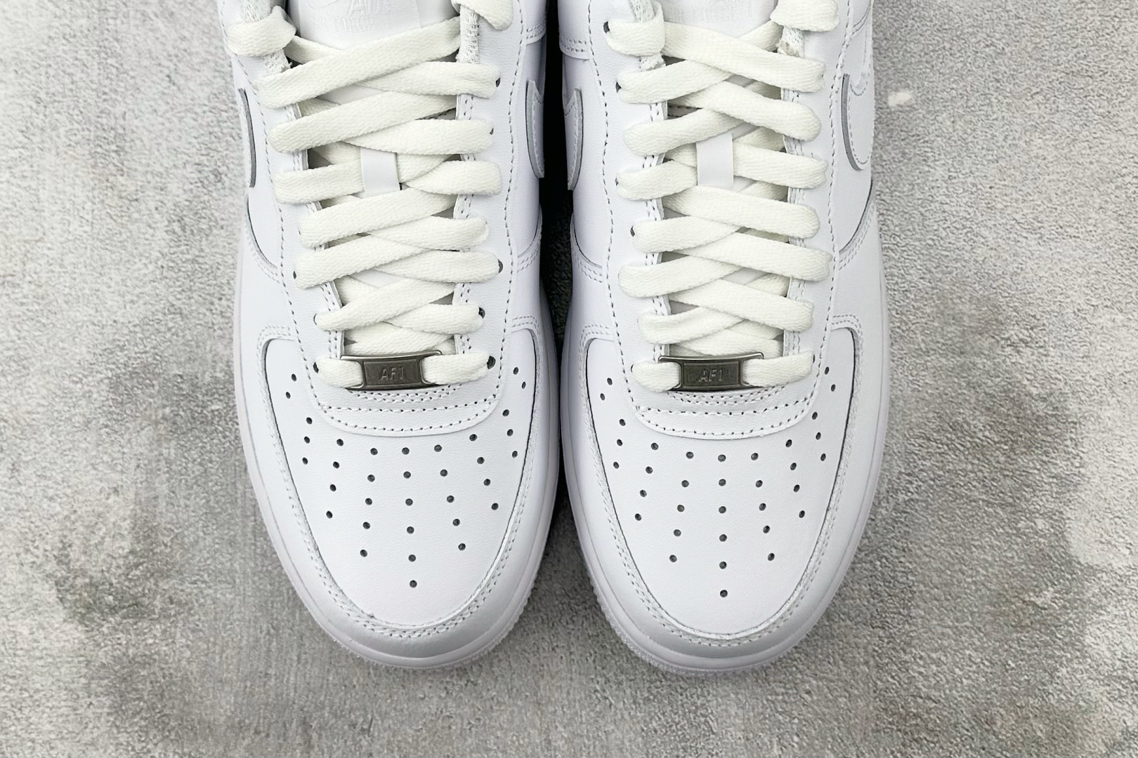 图片[7]-LW  外贸专供 Nike Air Force 1\’07 纯白 货号：CW2288 111 尺码：36 36.5 37 38.5 39 40 40.5 41 42 42.5 43 44 44.5 45 46 46.5 47.5 48 48.5-选品中心