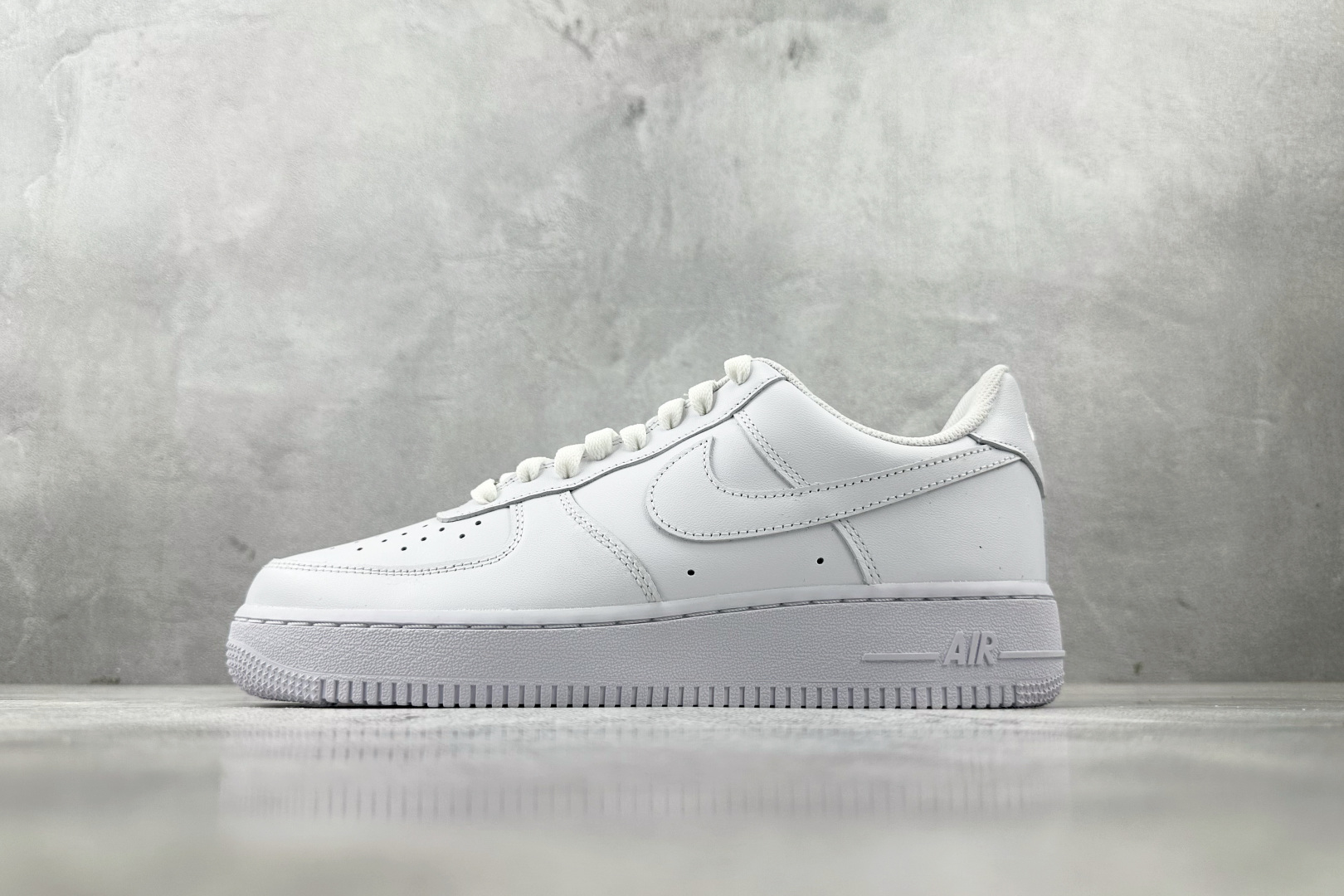 外贸专供 Nike Air Force 1’07 纯白 CW2288-111