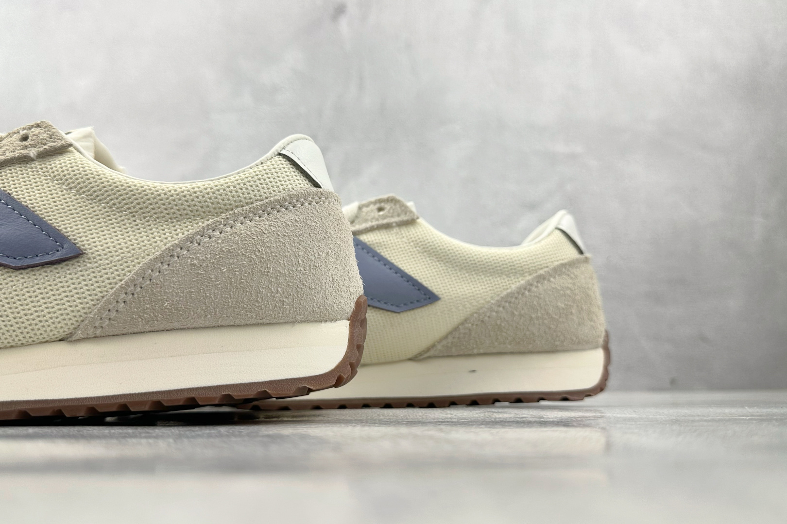 顶级纯原 New Balance NB 471 米白色 U471AA