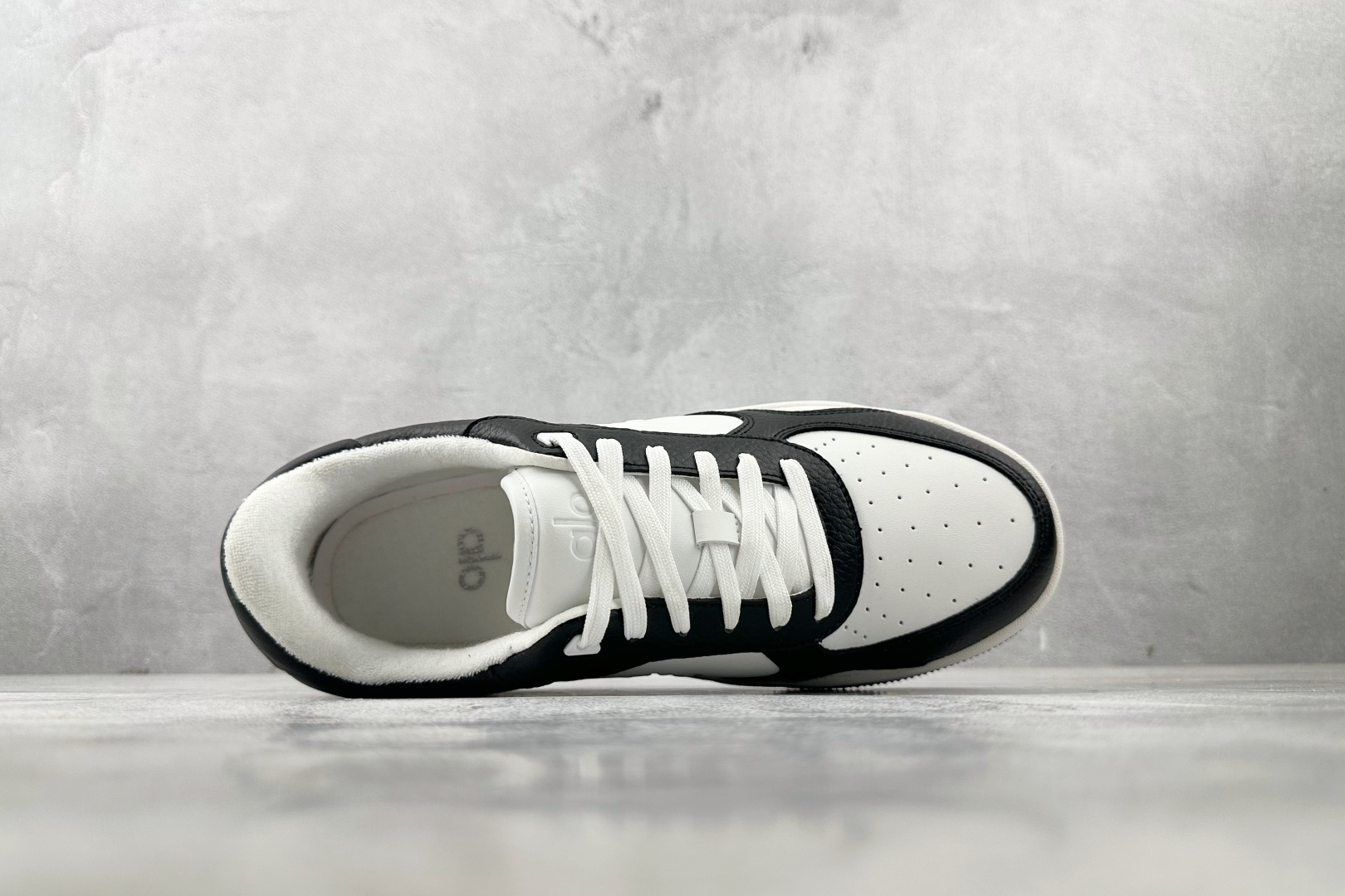 alo yoga Recovery Mode 黑白色 A0685U-Black/White