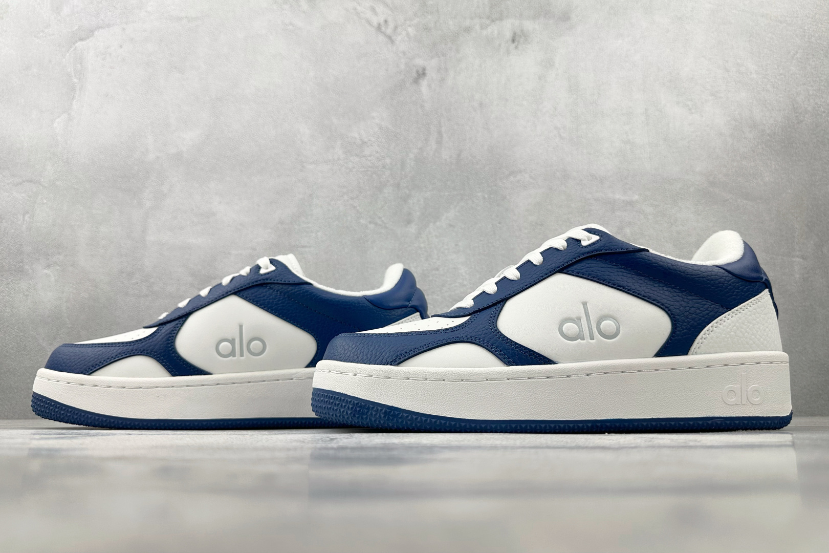 alo yoga Recovery Mode 白蓝 A0685U-Navy/White