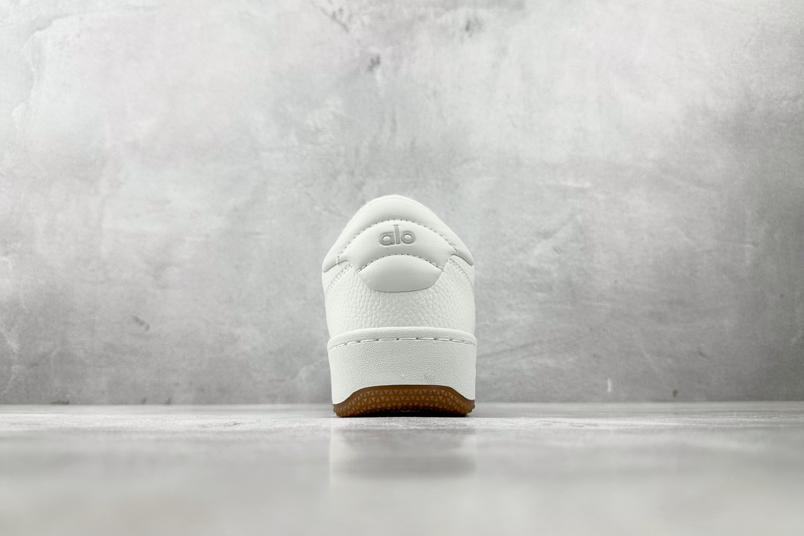 alo yoga Recovery Mode 白色 A0685U-White/Gum