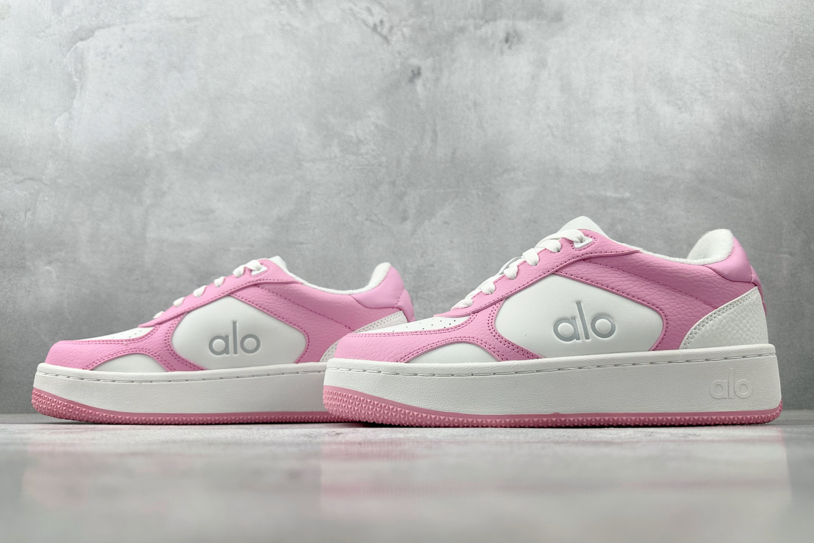 alo yoga Recovery Mode 粉白色 A0685U-Pink/White