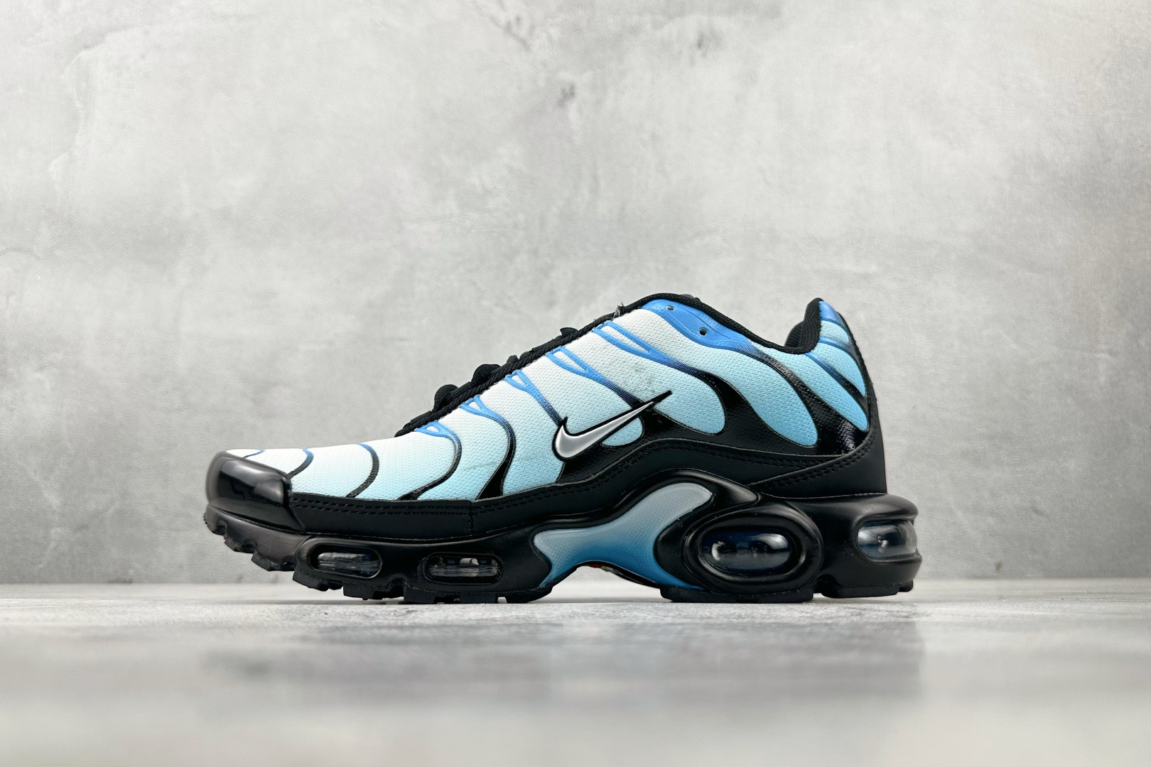 外贸 GW  Nike Air Max Plus 蓝黑 货号：FQ0204-010 尺码：36 36.5 37.5 38 38.5 39 40 40.5 41 42 42.5 43 44 44.5 45 46-选品中心