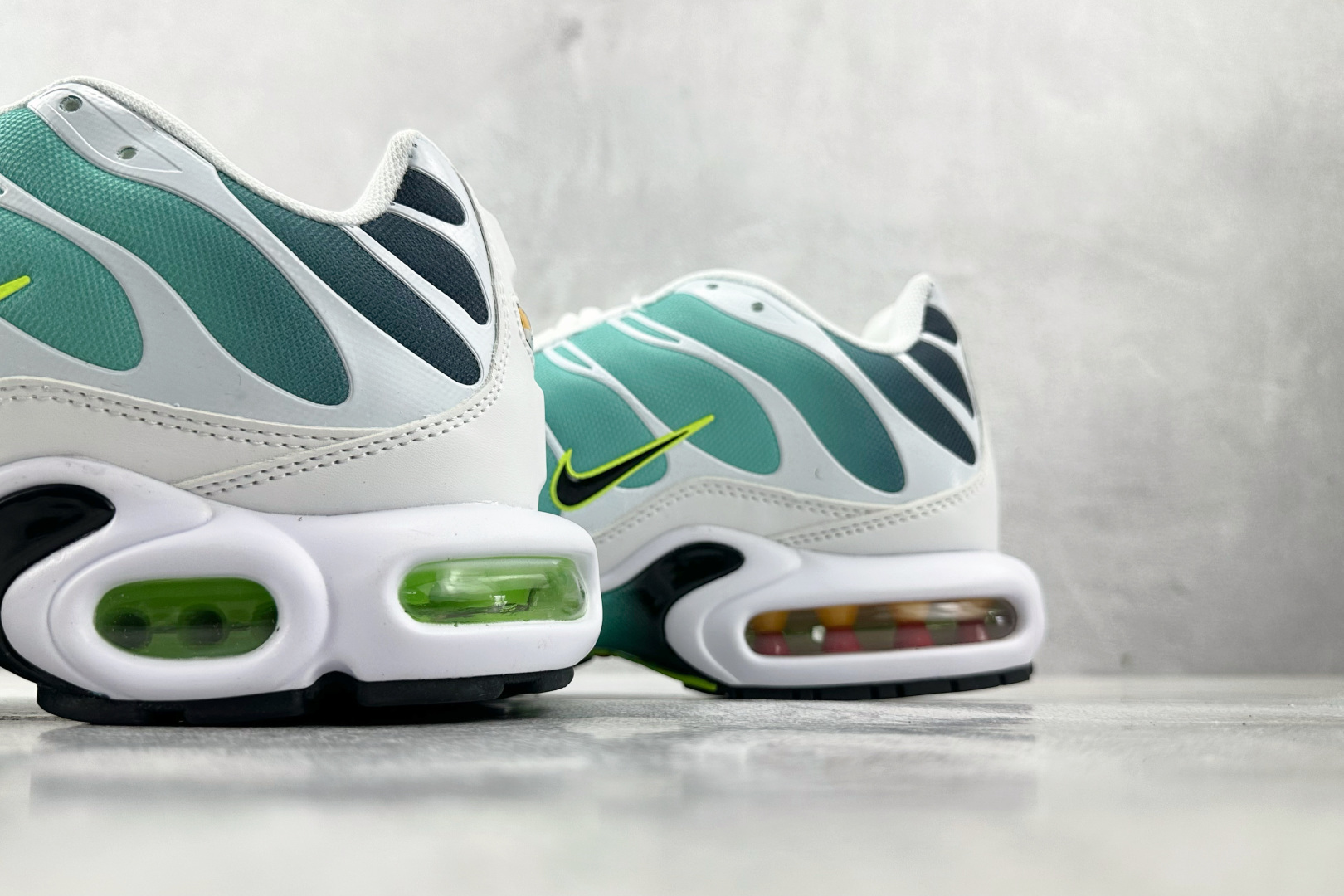 图片[8]-外贸 GW  Nike Air Max Plus 白蓝 货号：DZ3670-102 尺码：36 36.5 37.5 38 38.5 39 40 40.5 41 42 42.5 43 44 44.5 45 46-选品中心