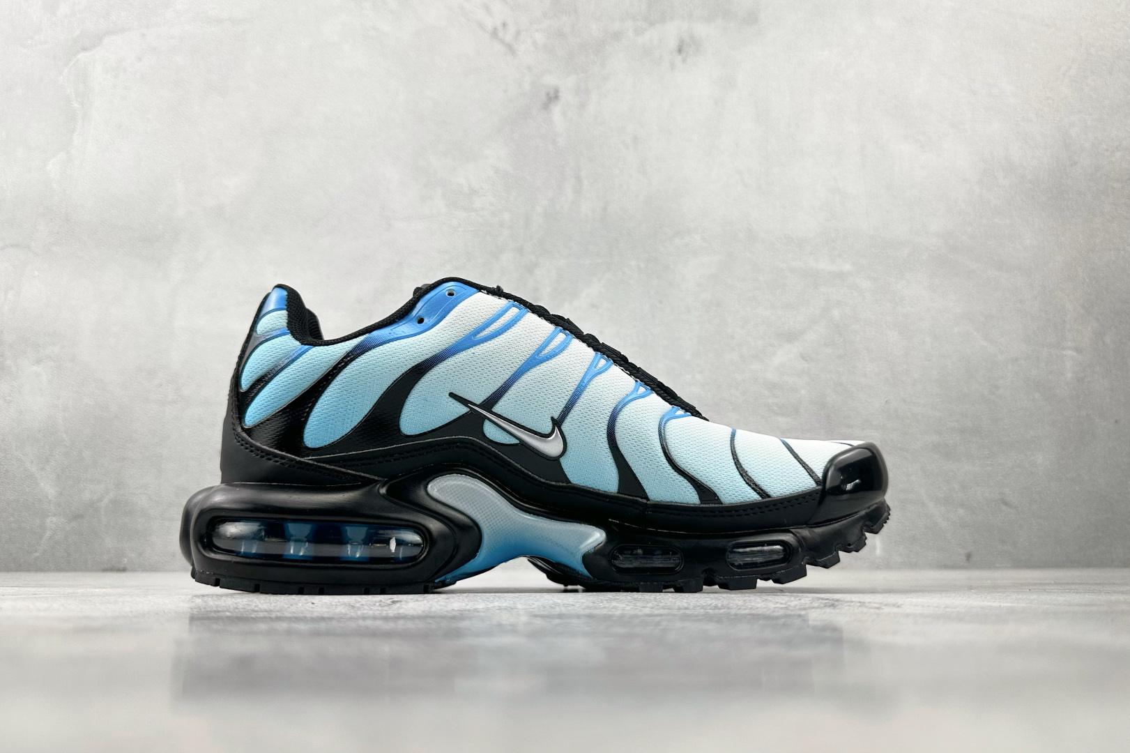 图片[2]-外贸 GW  Nike Air Max Plus 蓝黑 货号：FQ0204-010 尺码：36 36.5 37.5 38 38.5 39 40 40.5 41 42 42.5 43 44 44.5 45 46-选品中心